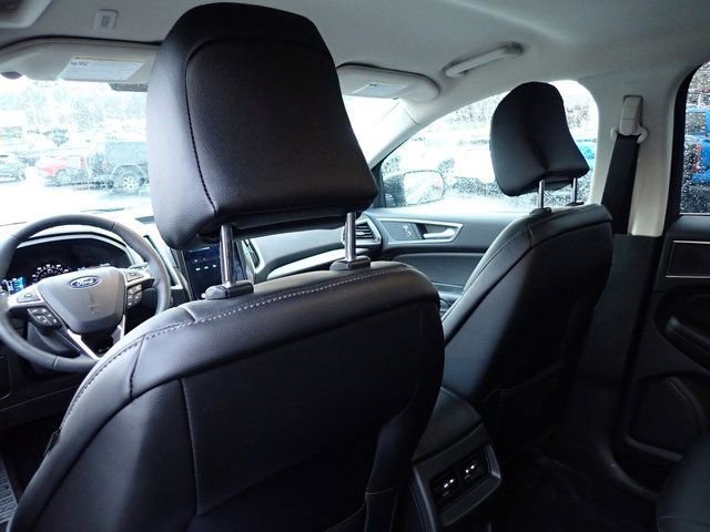 Certified 2024 Ford Edge SEL w/ Convenience Package AWD/4WD image 16