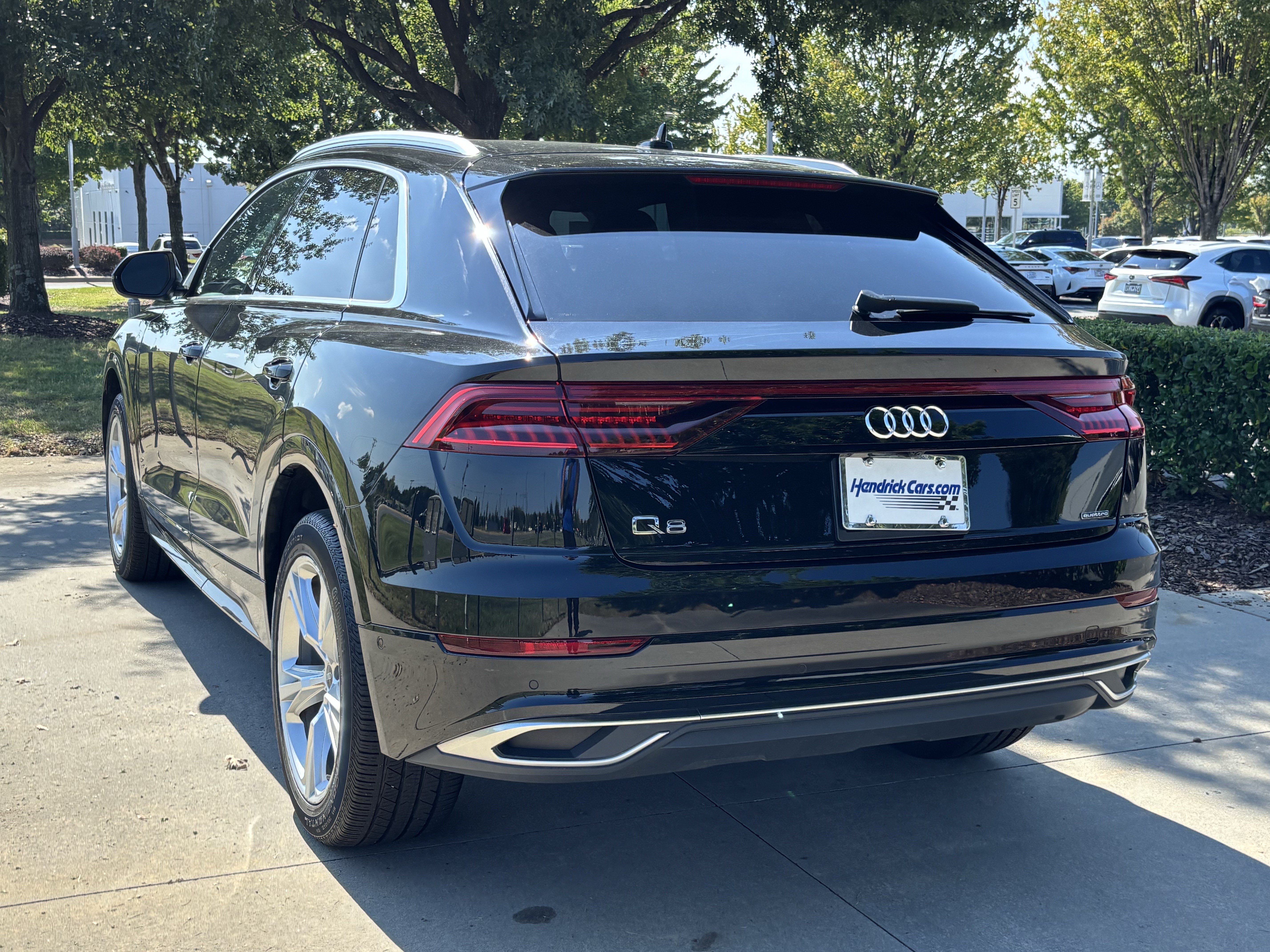 Used 2023 Audi Q8 Premium Plus w/ Premium Plus Package AWD/4WD image 13