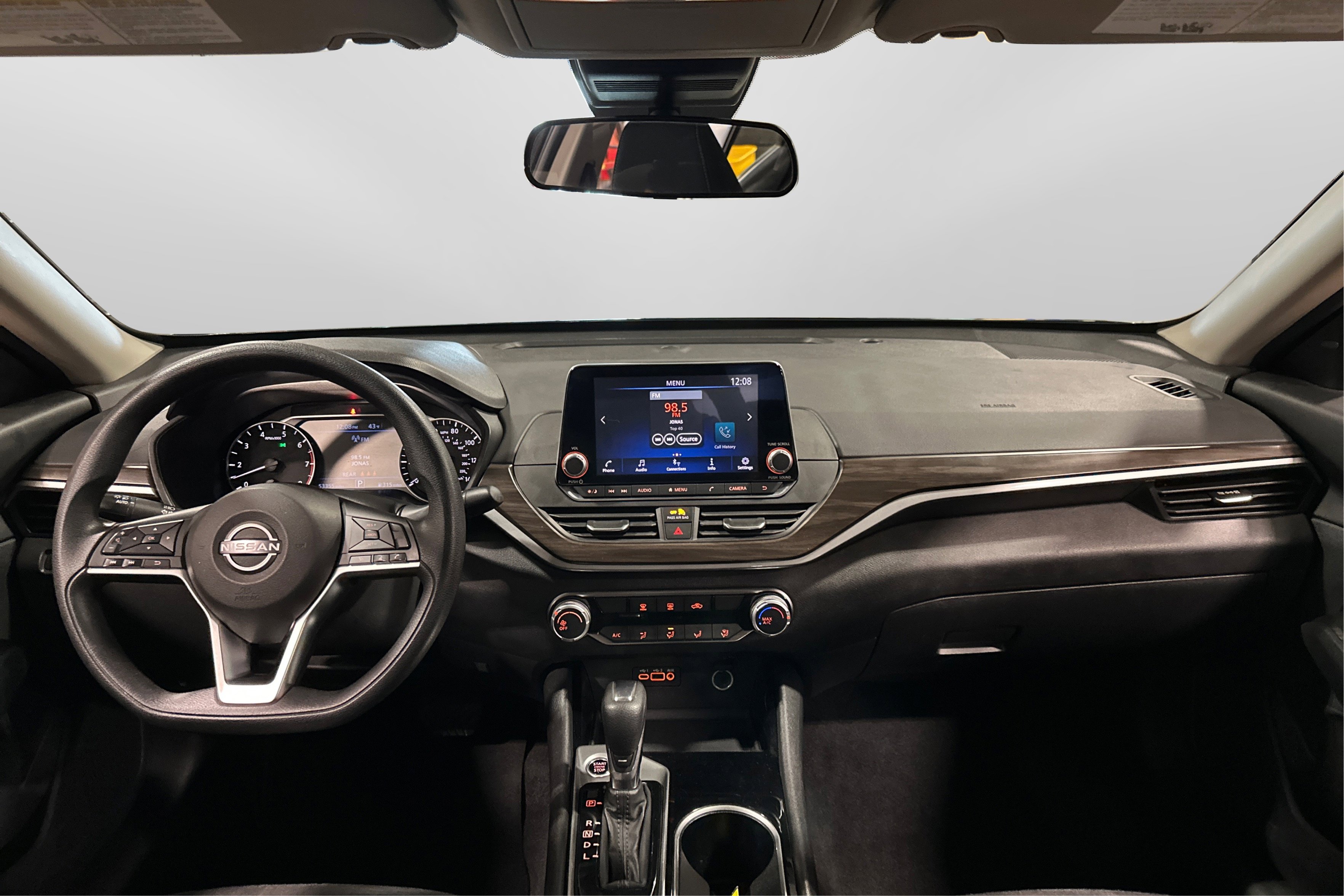 Used 2024 Nissan Altima 2.5 SV image 21