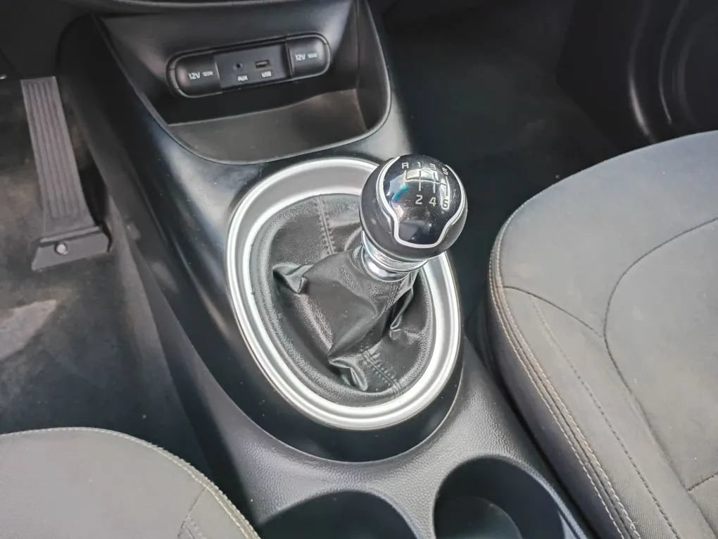Used 2014 Kia Soul FWD image 12