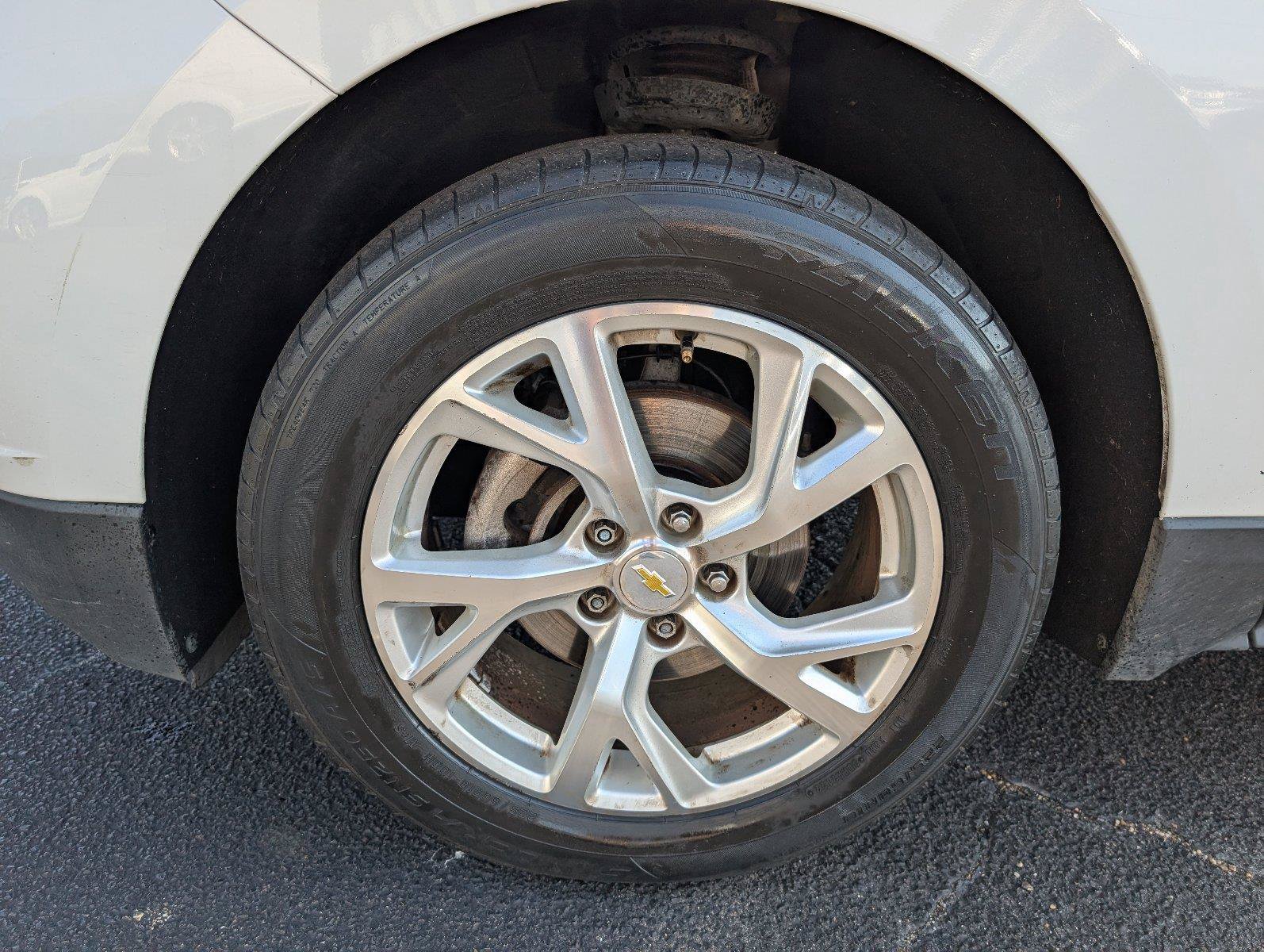 Used 2018 Chevrolet Equinox Premier AWD/4WD image 11