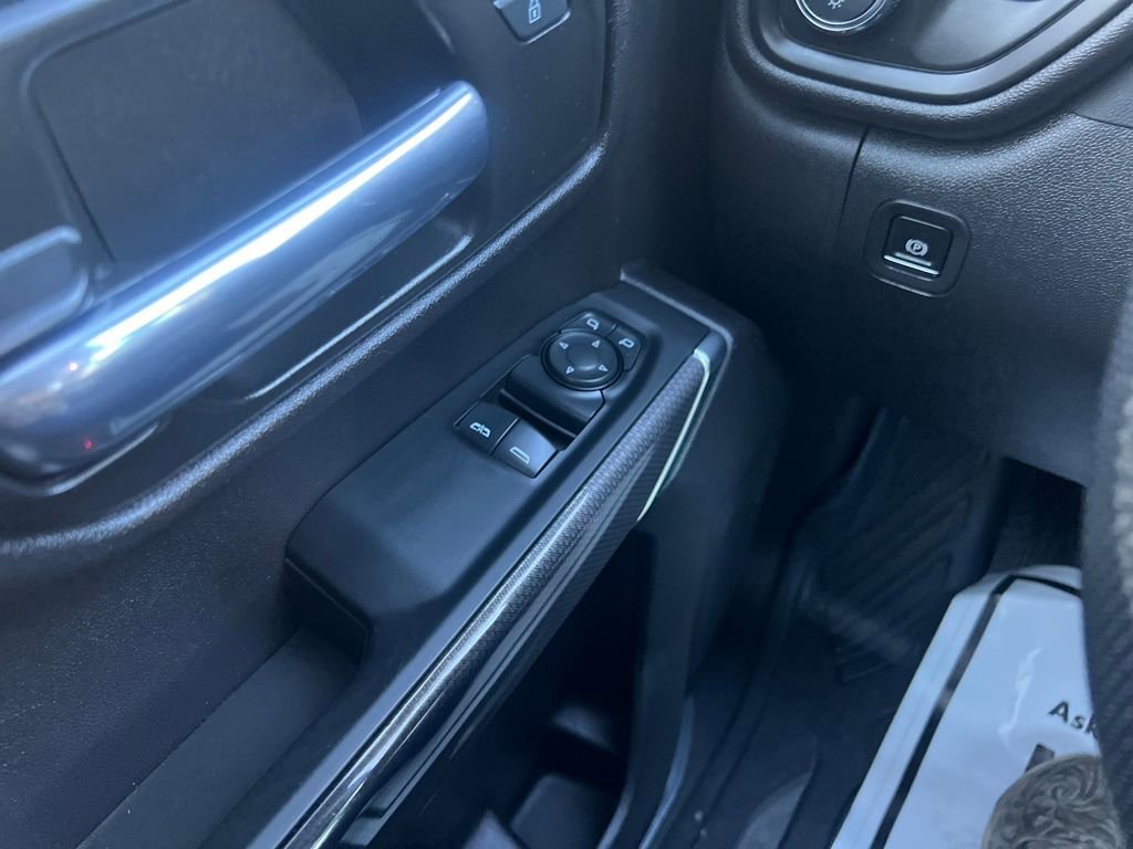 Used 2024 GMC Sierra 1500 Pro w/ Pro Value Package image 12