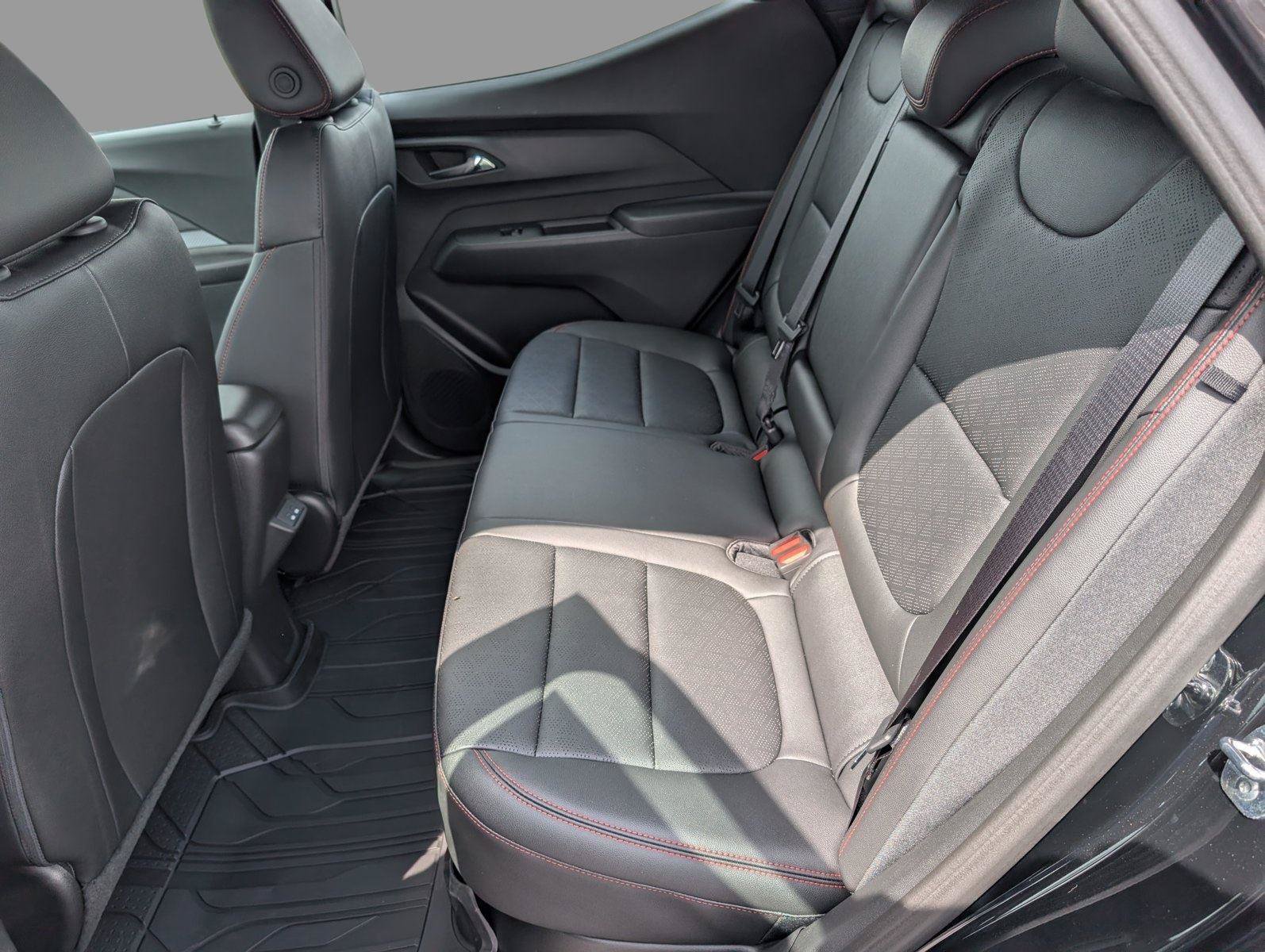 New 2027 Chevrolet Bolt RS w/ LPO, All-Weather Package FWD image 30