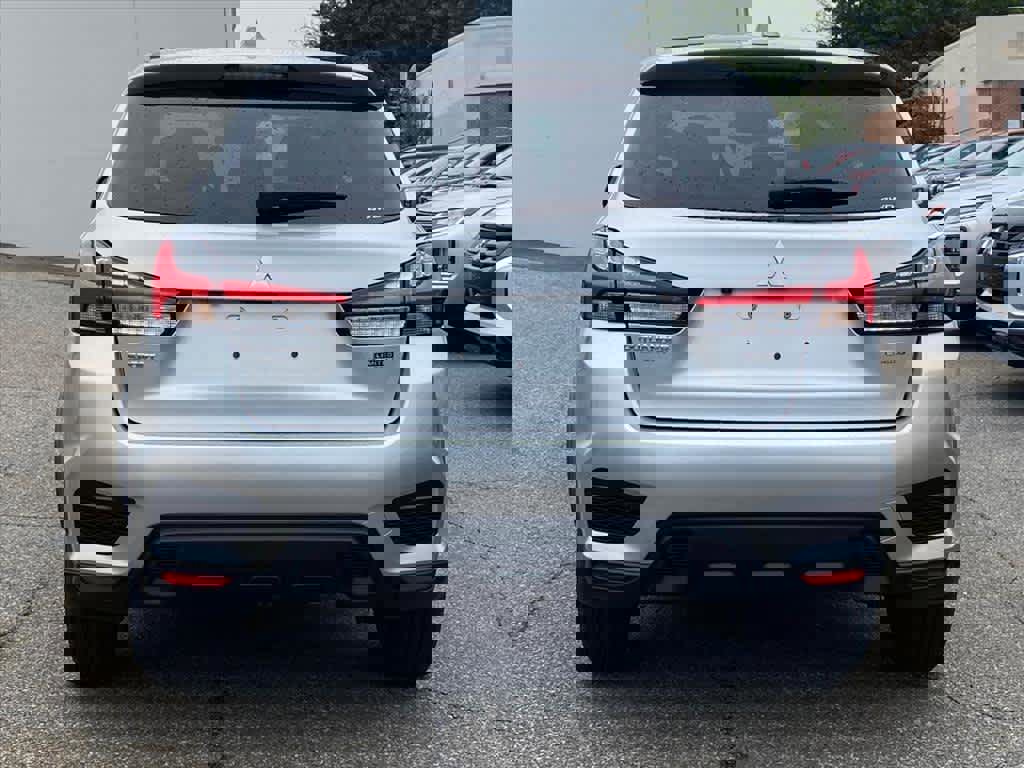 New 2025 Mitsubishi Outlander Sport LE image 4