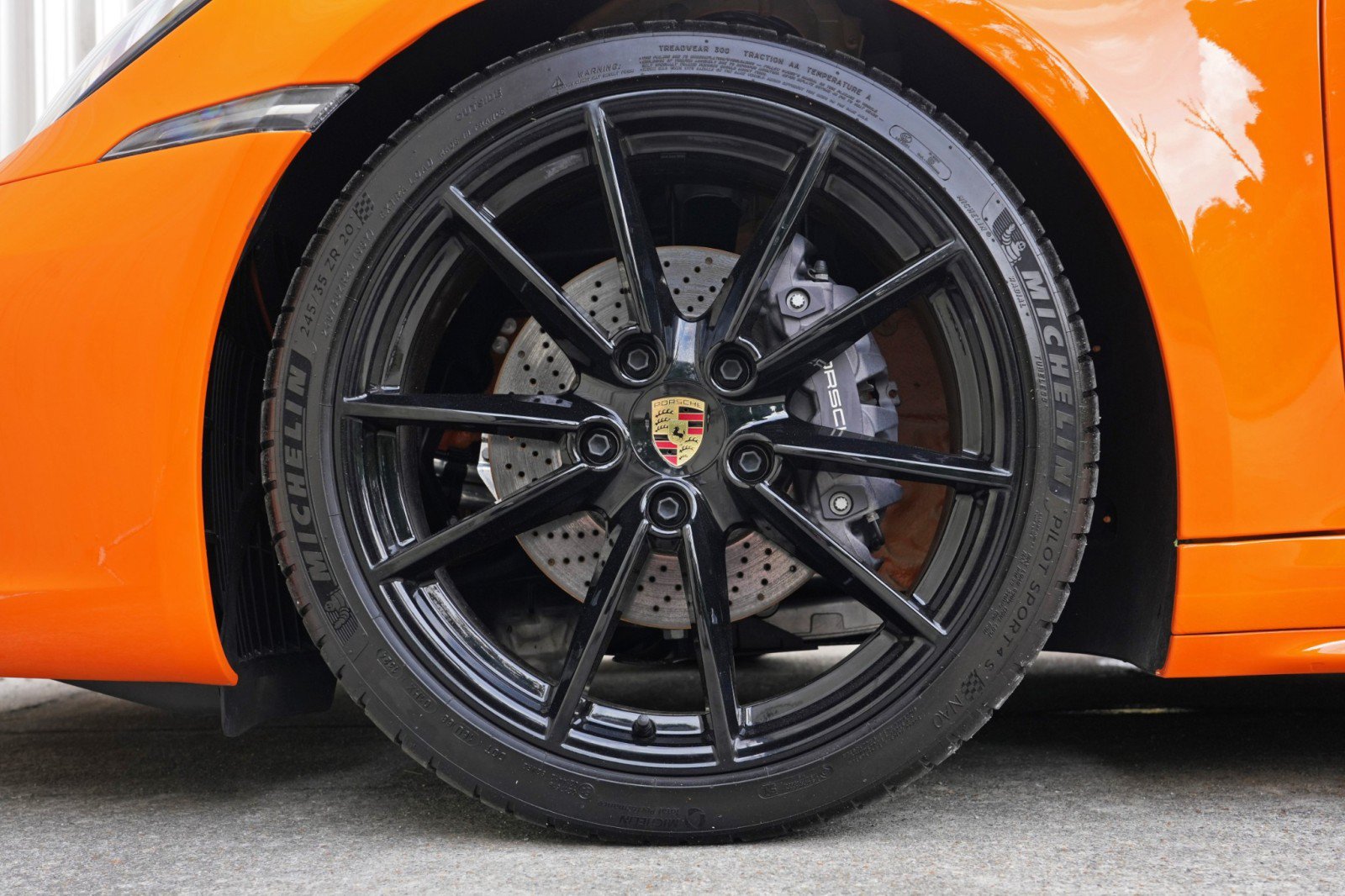 Used 2024 Porsche 911 Carrera T RWD image 57
