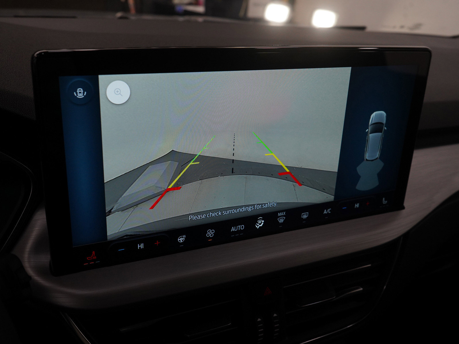 Used 2025 Ford Escape Platinum image 22