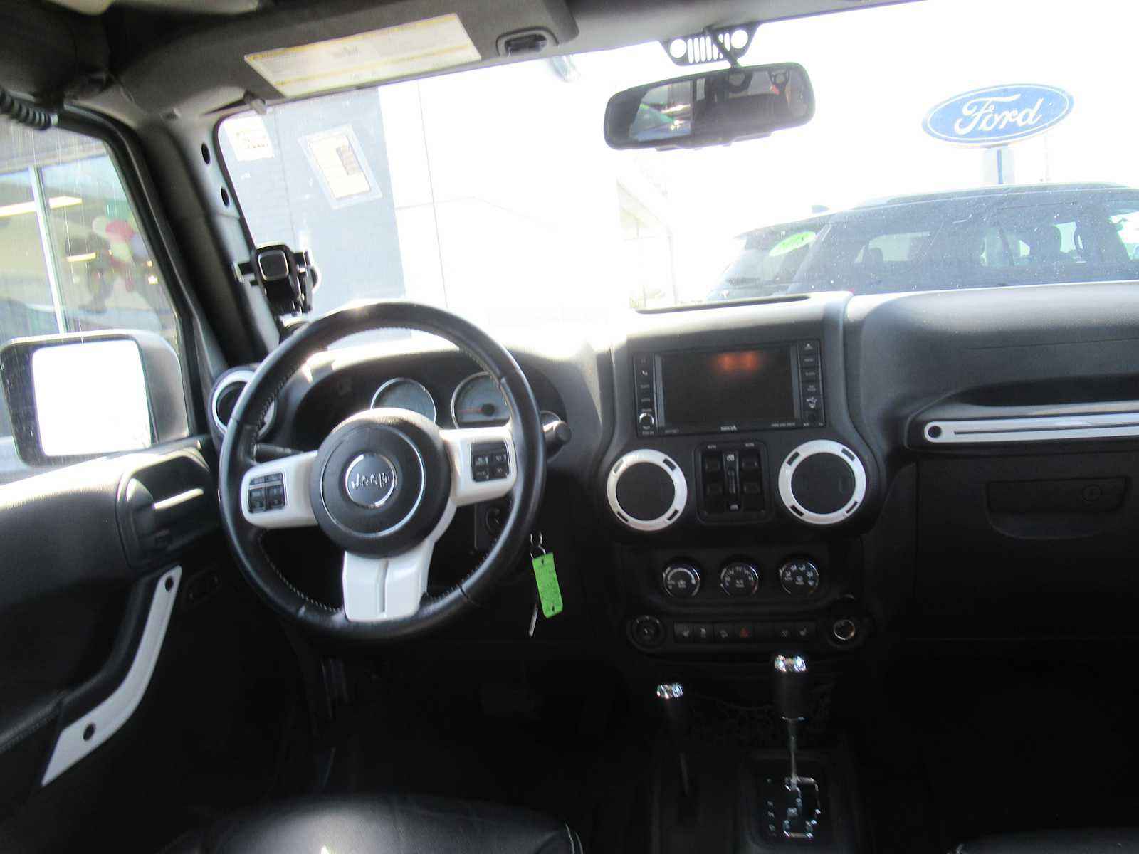 Used 2014 Jeep Wrangler Polar Edition image 18