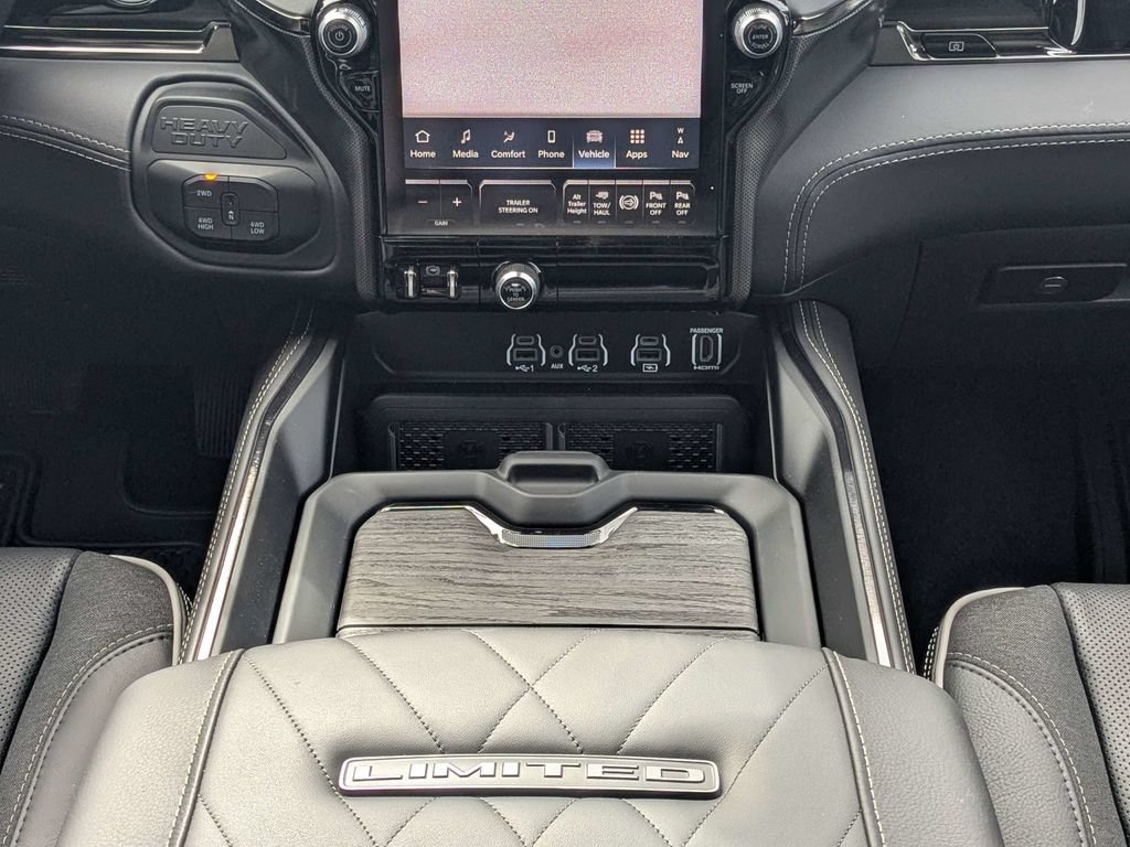 New 2026 RAM 2500 Limited AWD/4WD image 17