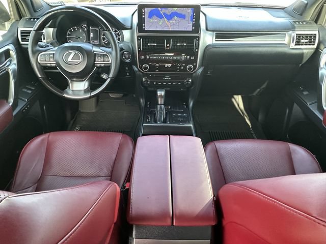 Used 2023 Lexus GX 460 Luxury w/ Accessory Package AWD/4WD image 10