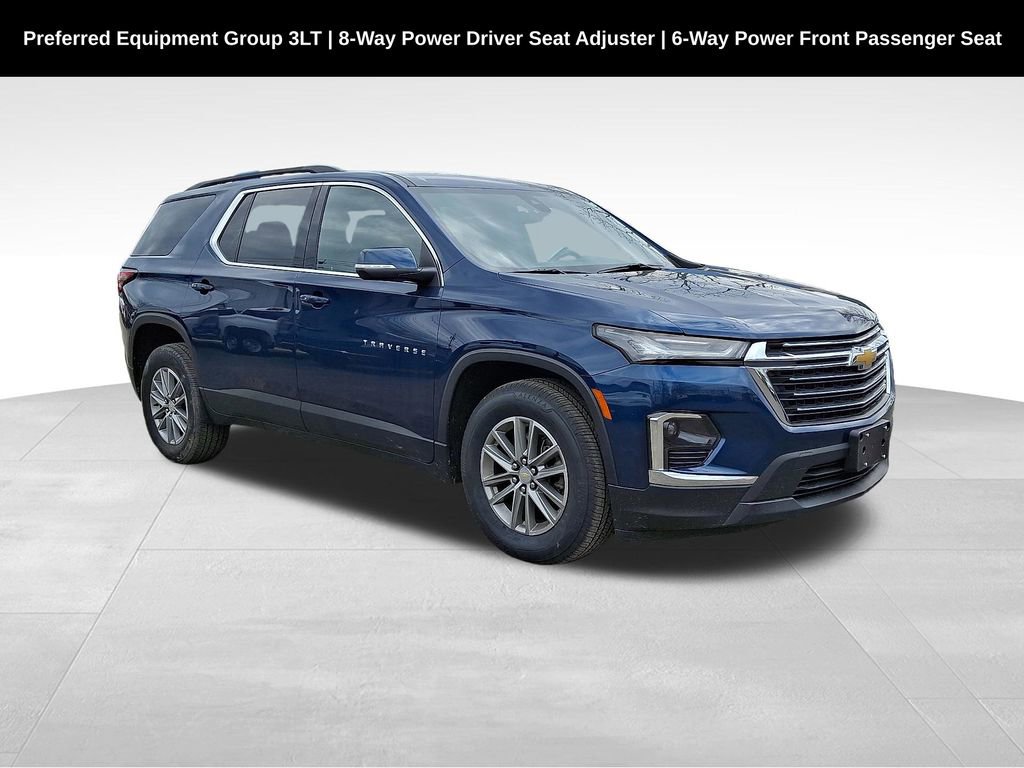 Used 2023 Chevrolet Traverse LT image 1