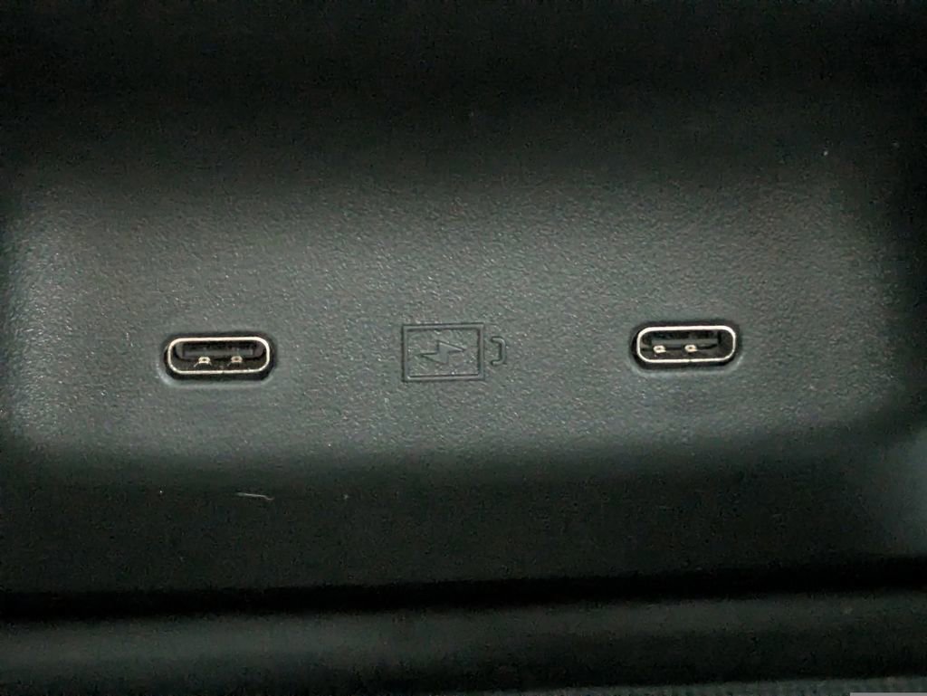 Certified 2025 Volvo EX90 Ultra w/ Protection Package Premier image 21