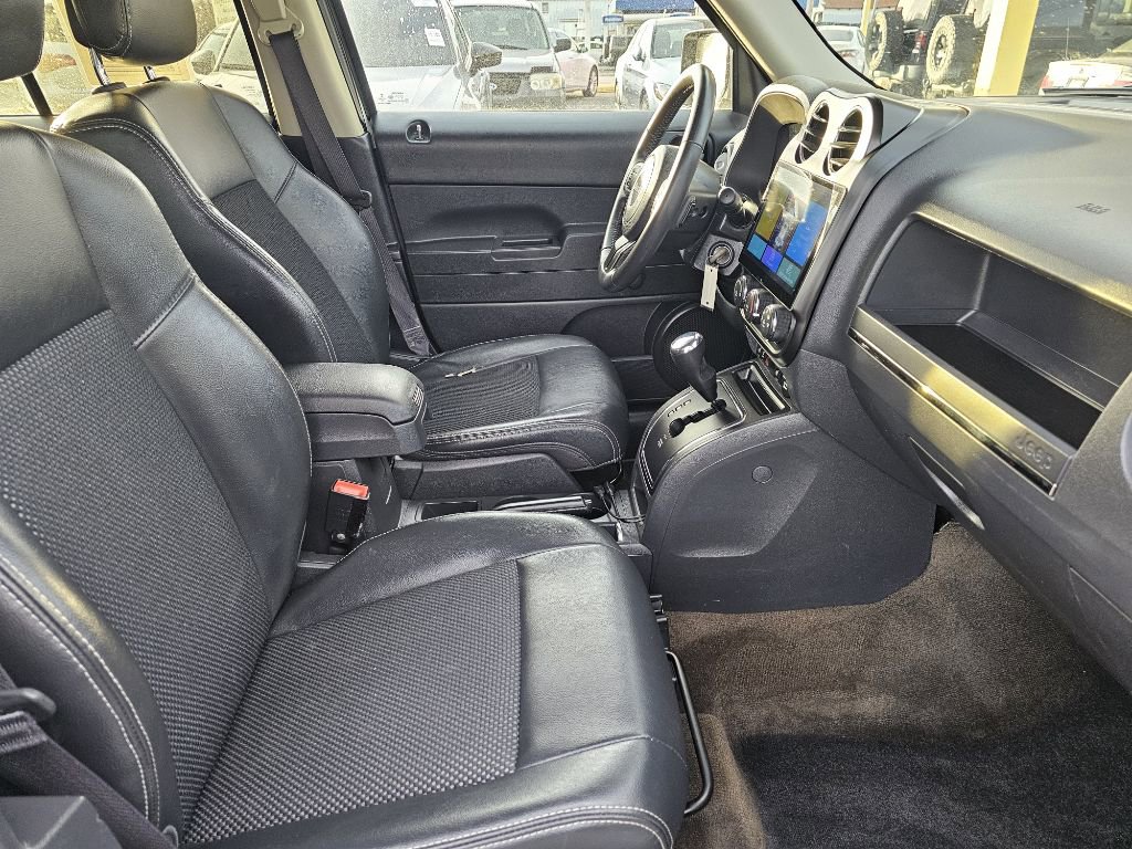 Used 2017 Jeep Patriot Sport image 40