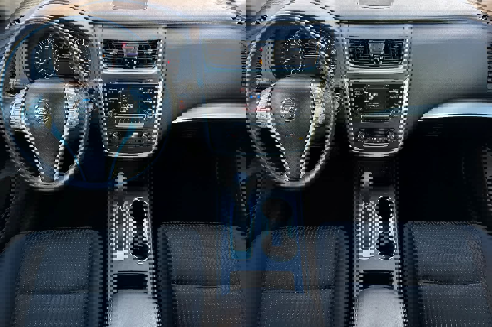 Used 2016 Nissan Altima 2.5 SV image 3