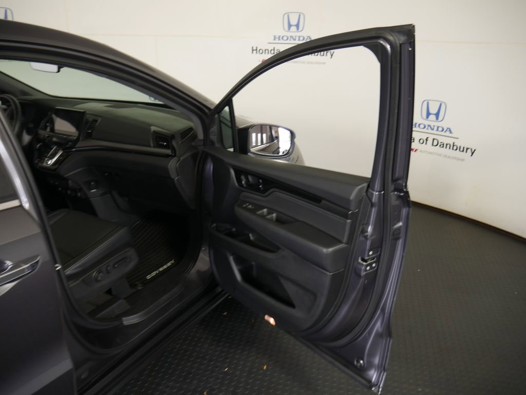 Used 2021 Honda Odyssey Touring image 7