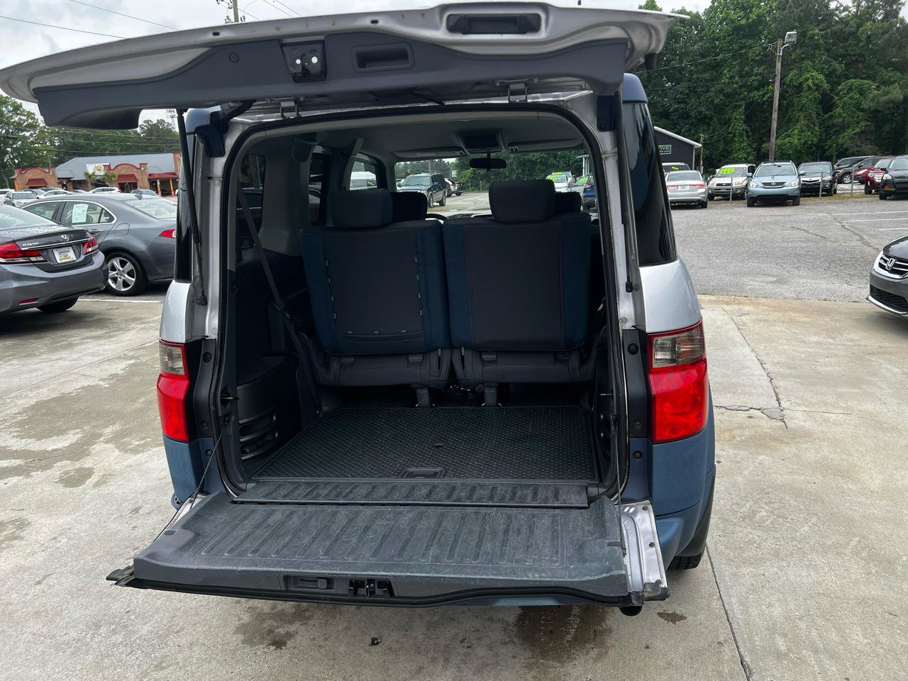 Used 2005 Honda Element EX image 10