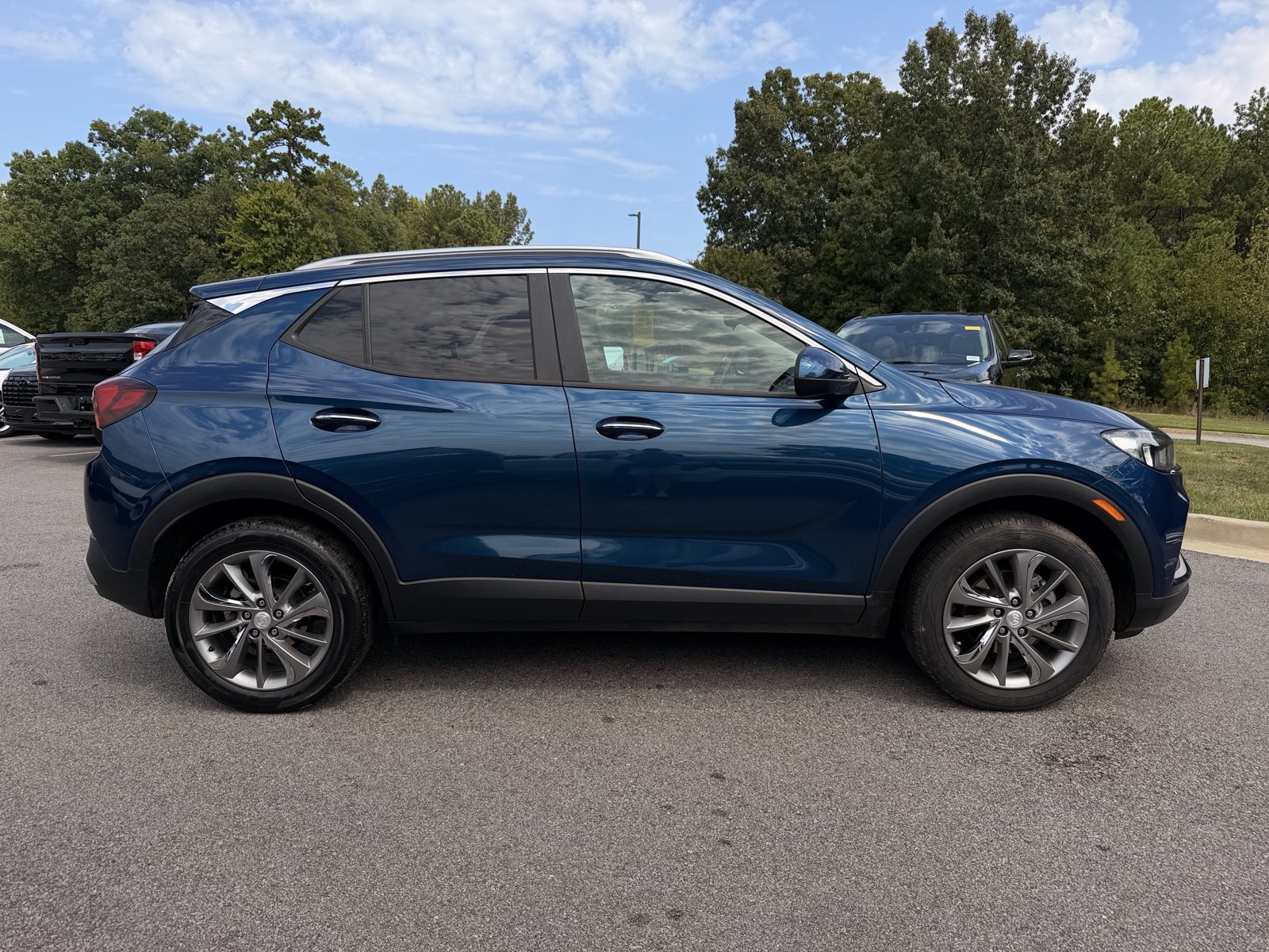 Used 2020 Buick Encore GX Select w/ Experience Buick Package AWD/4WD image 13