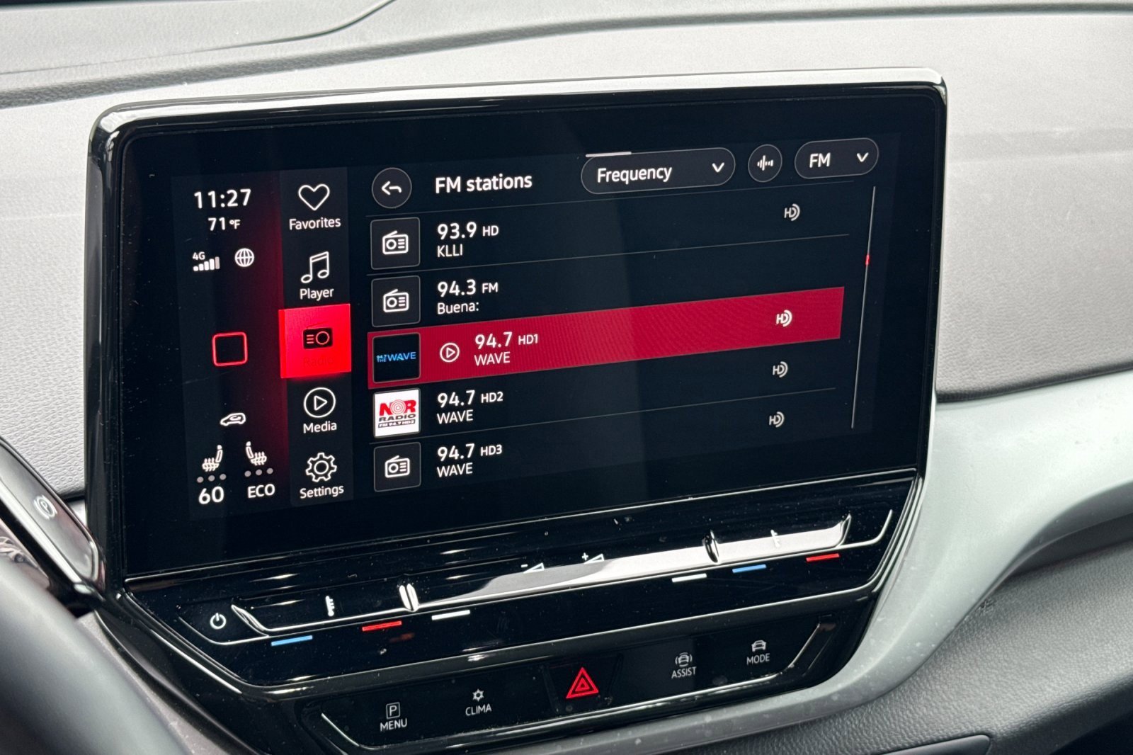 Used 2022 Volkswagen ID.4 Pro image 17