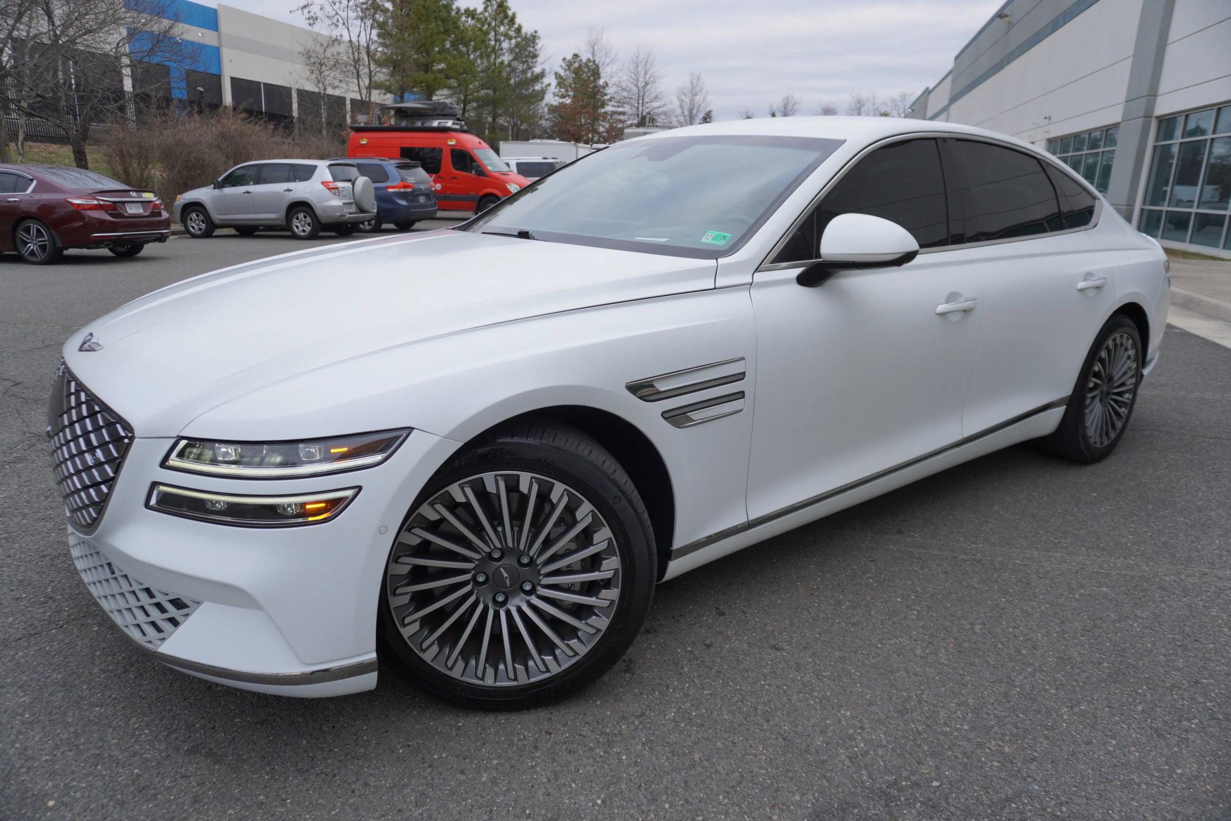Used 2023 Genesis G80 image 3