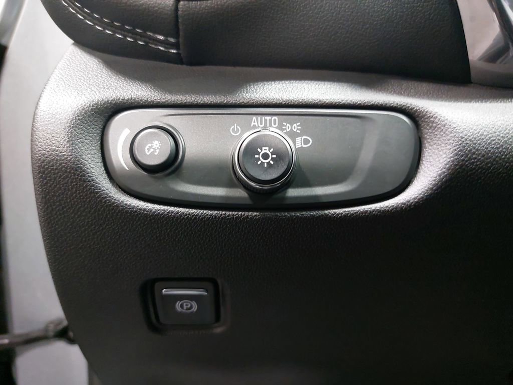 Used 2023 Chevrolet Blazer LT w/ Convenience Package image 27