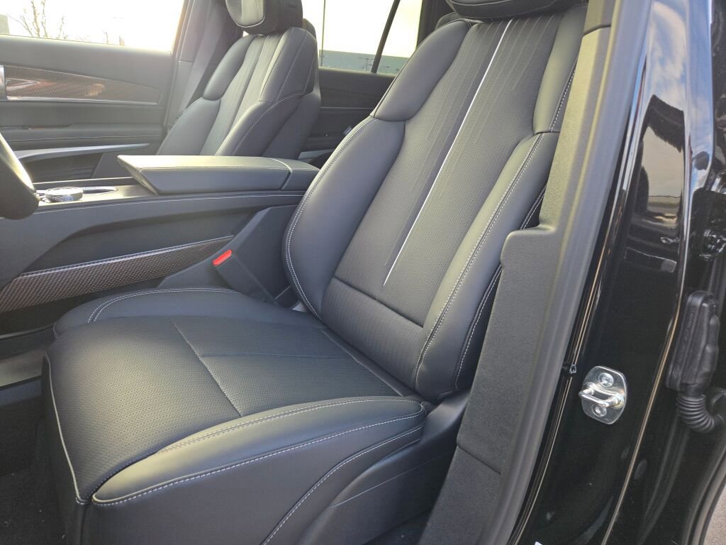 New 2026 Cadillac Vistiq Luxury image 27