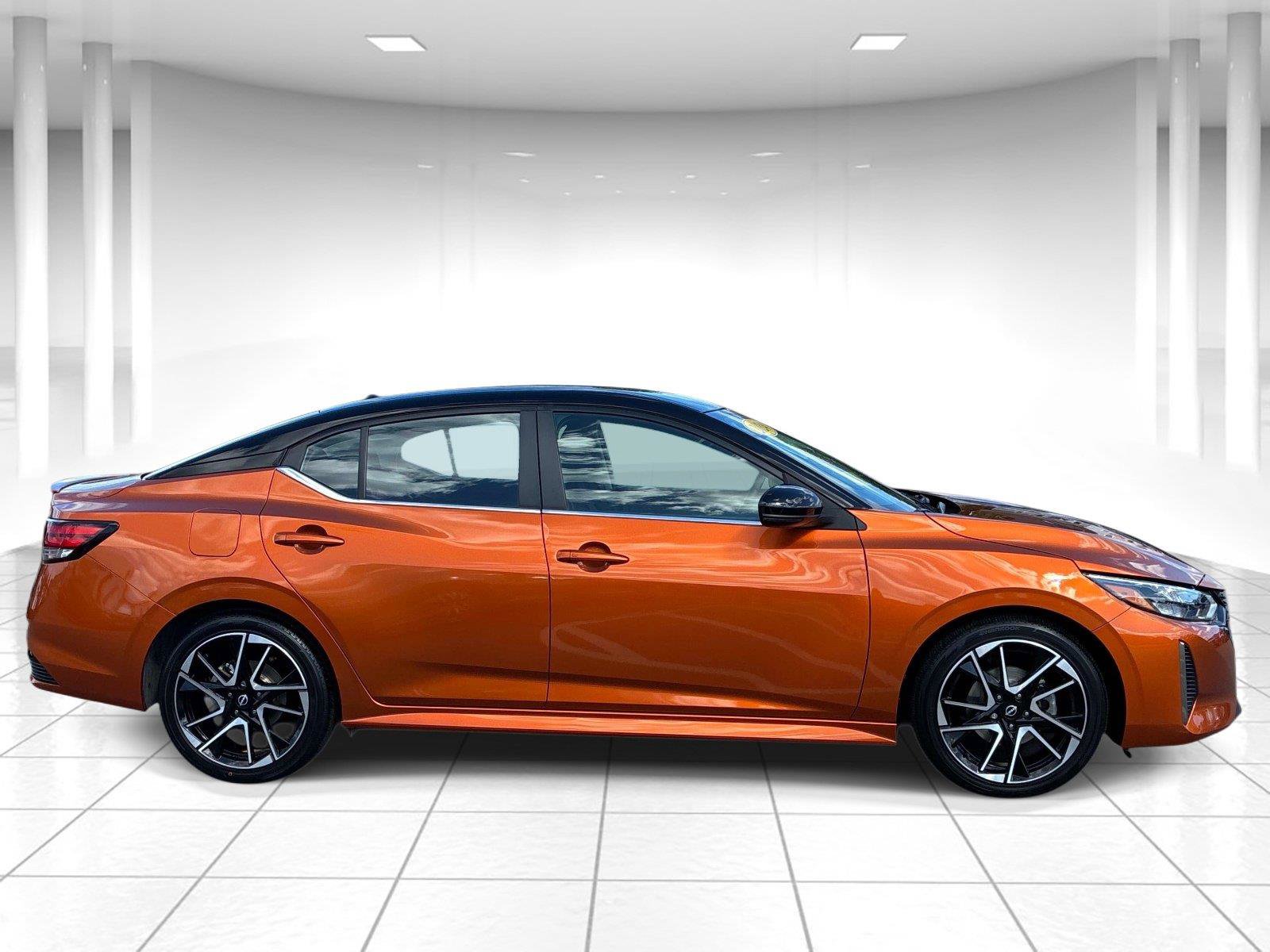 Used 2024 Nissan Sentra SR FWD image 8