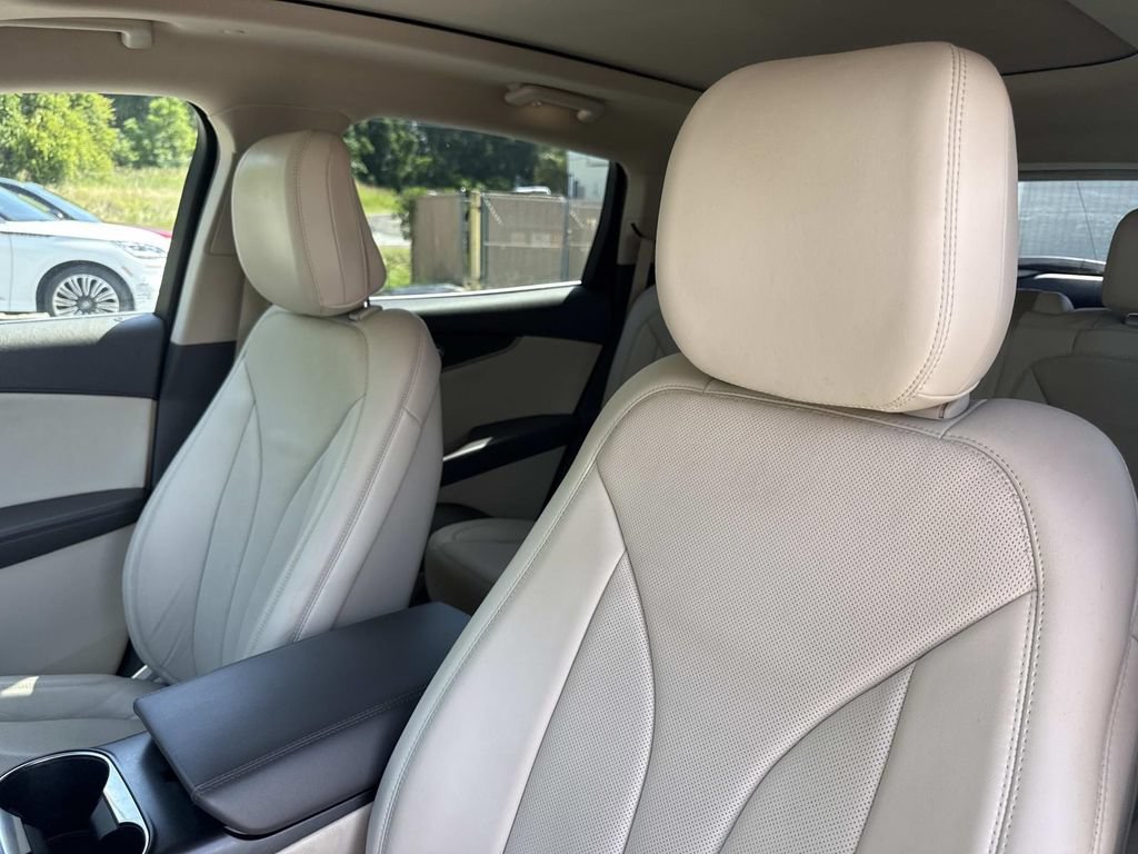 Certified 2020 Lincoln Nautilus Reserve w/ Equipment Group 201A AWD/4WD image 21
