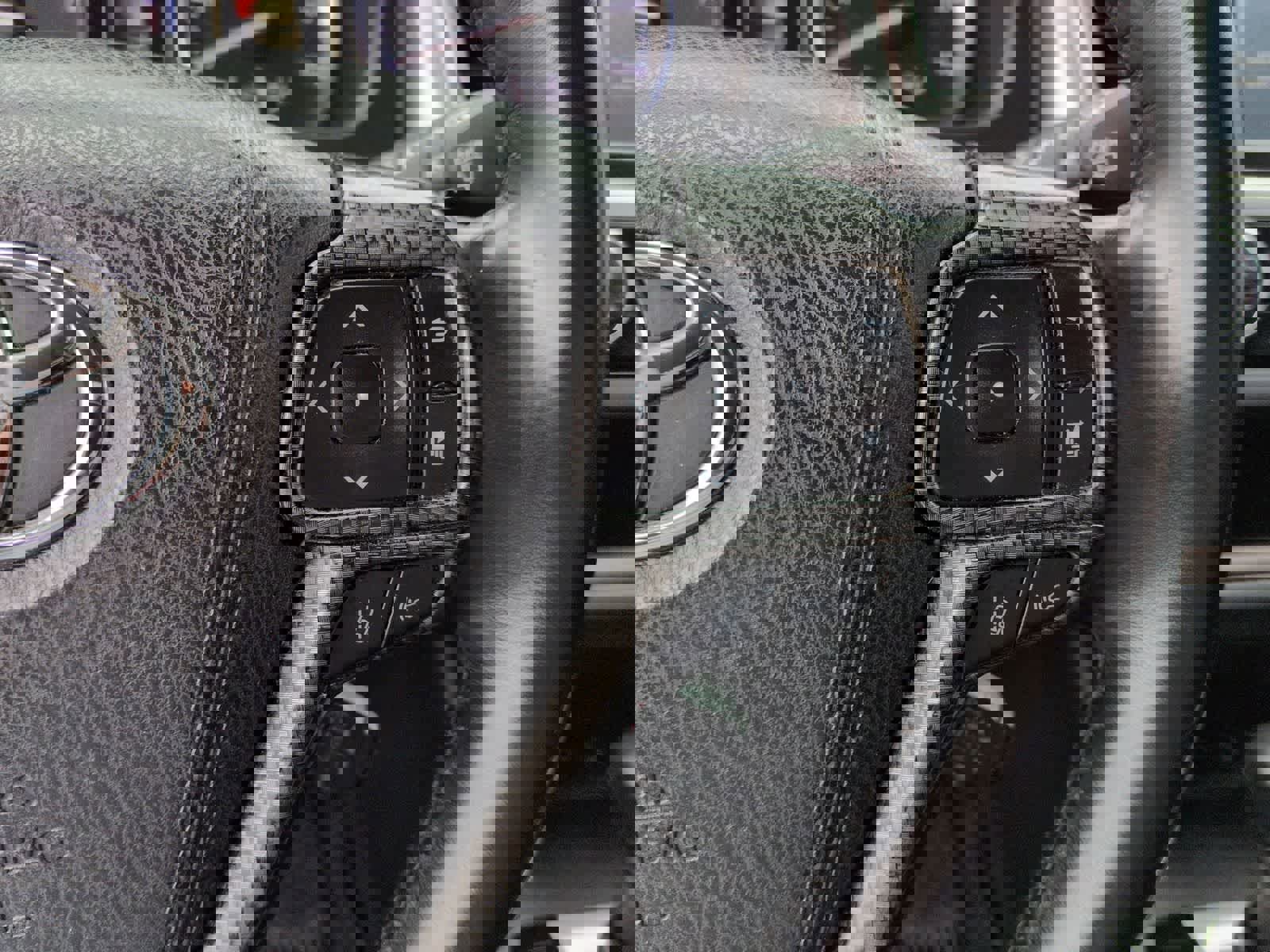 Used 2019 Toyota Highlander Limited image 24