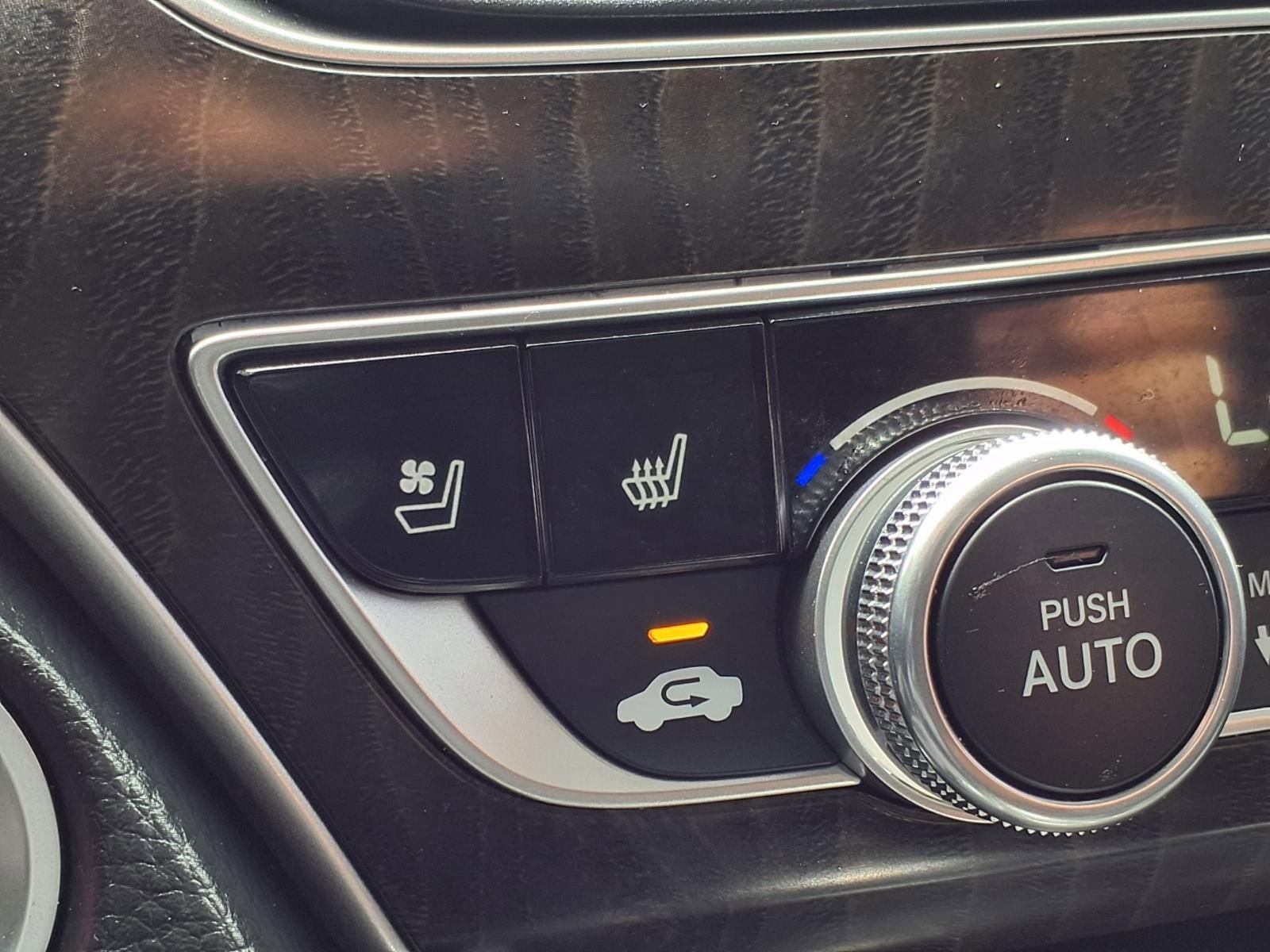 Used 2022 Honda Accord Touring image 19