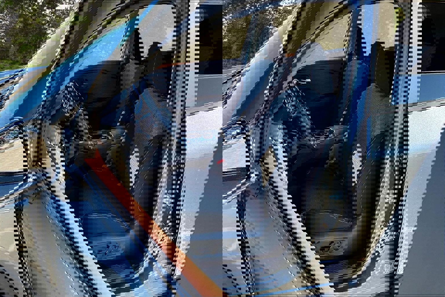 Used 2023 Nissan Rogue SV image 23