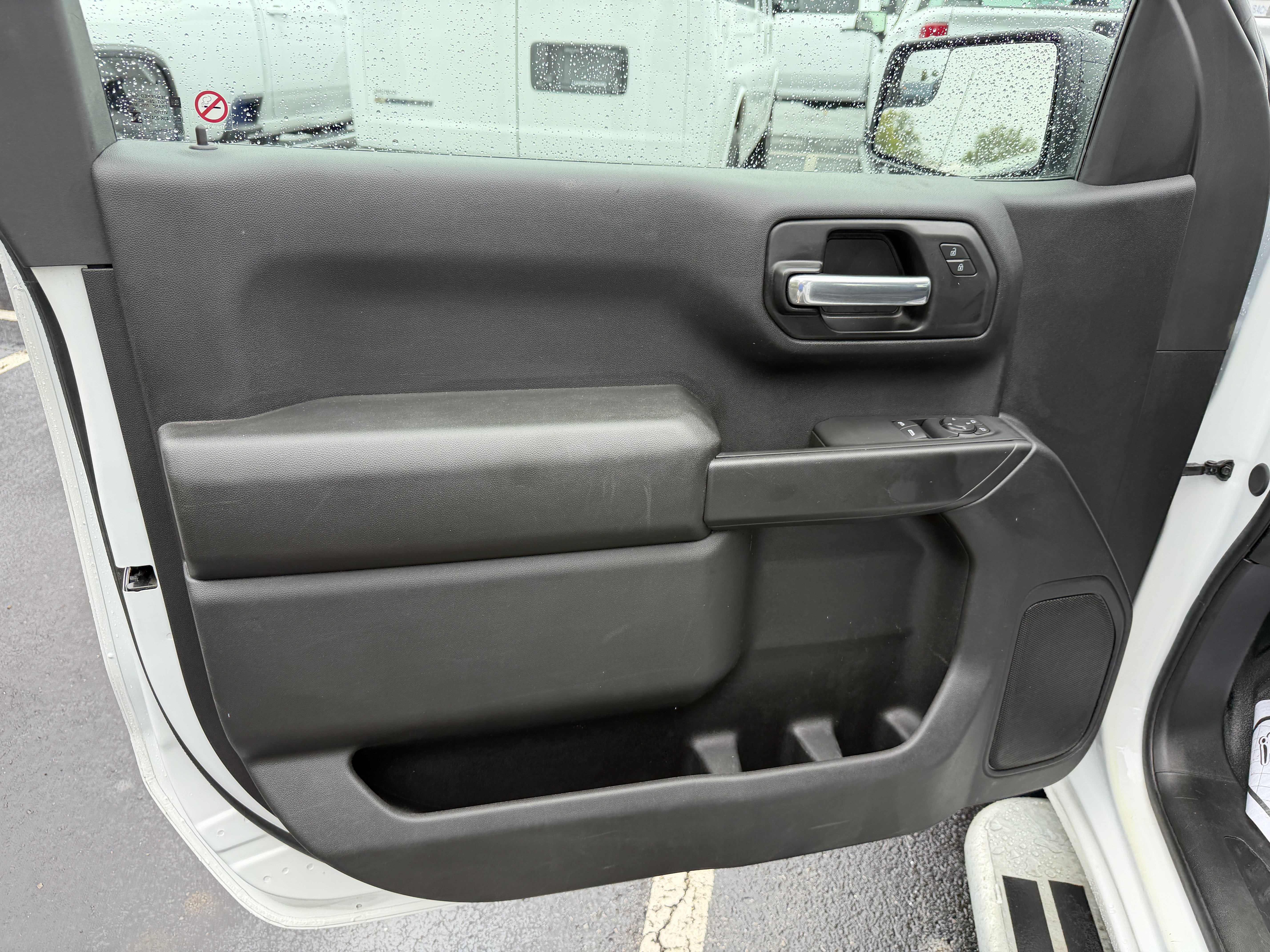 Used 2025 Chevrolet Silverado 1500 W/T RWD image 9