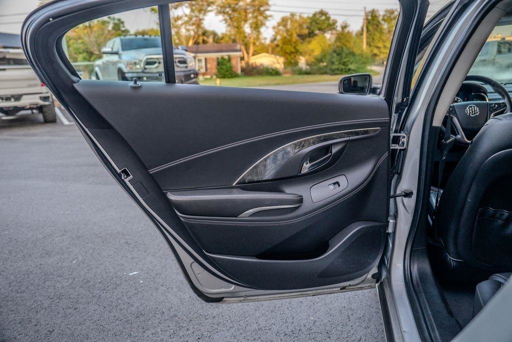 Used 2014 Buick LaCrosse Leather w/ Driver Confidence Package FWD image 14