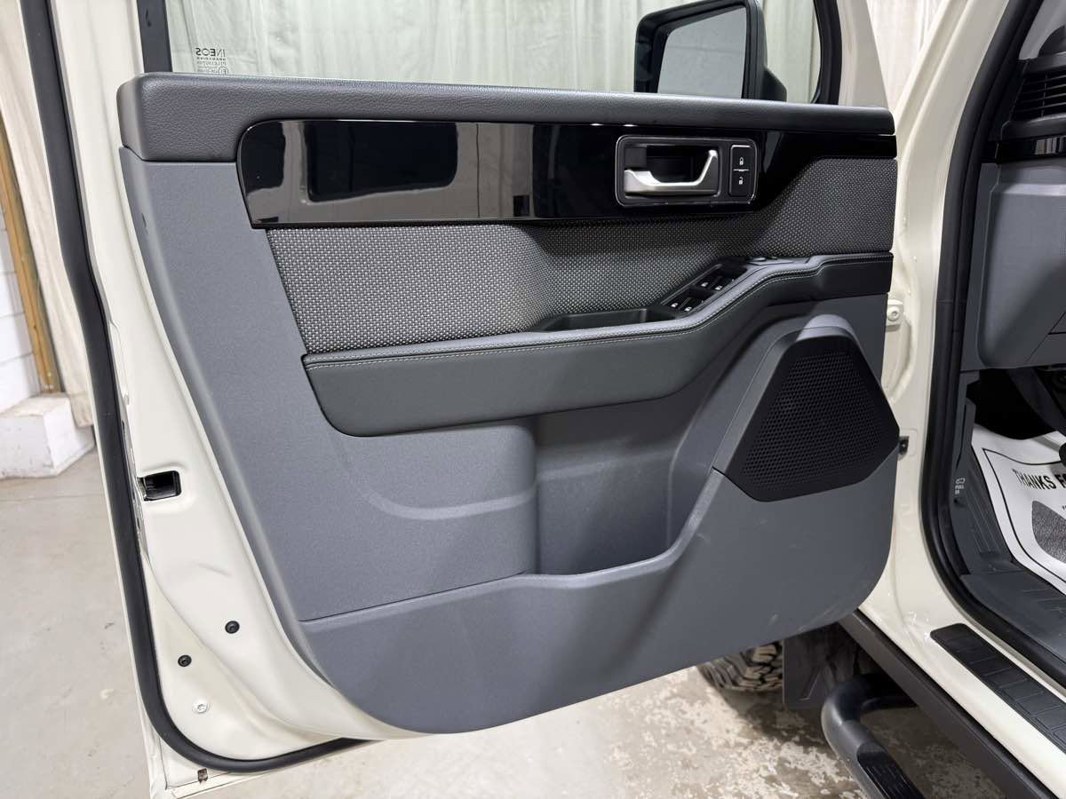 Used 2024 INEOS Grenadier Scottish White, Recaro Seats, image 8