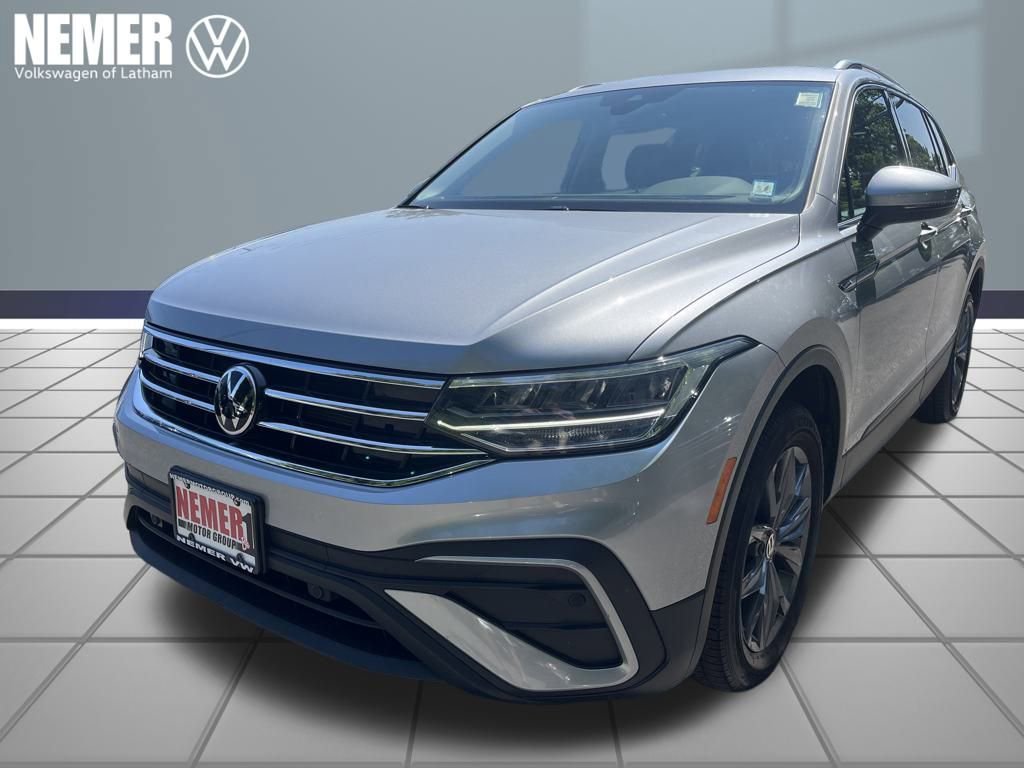 Certified 2022 Volkswagen Tiguan SE