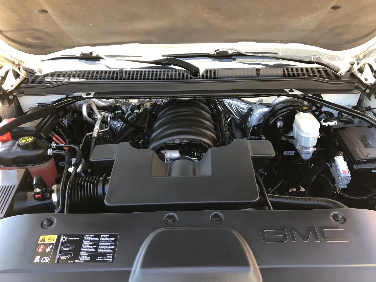 Used 2015 GMC Yukon XL Denali w/ Touring Package AWD/4WD image 45