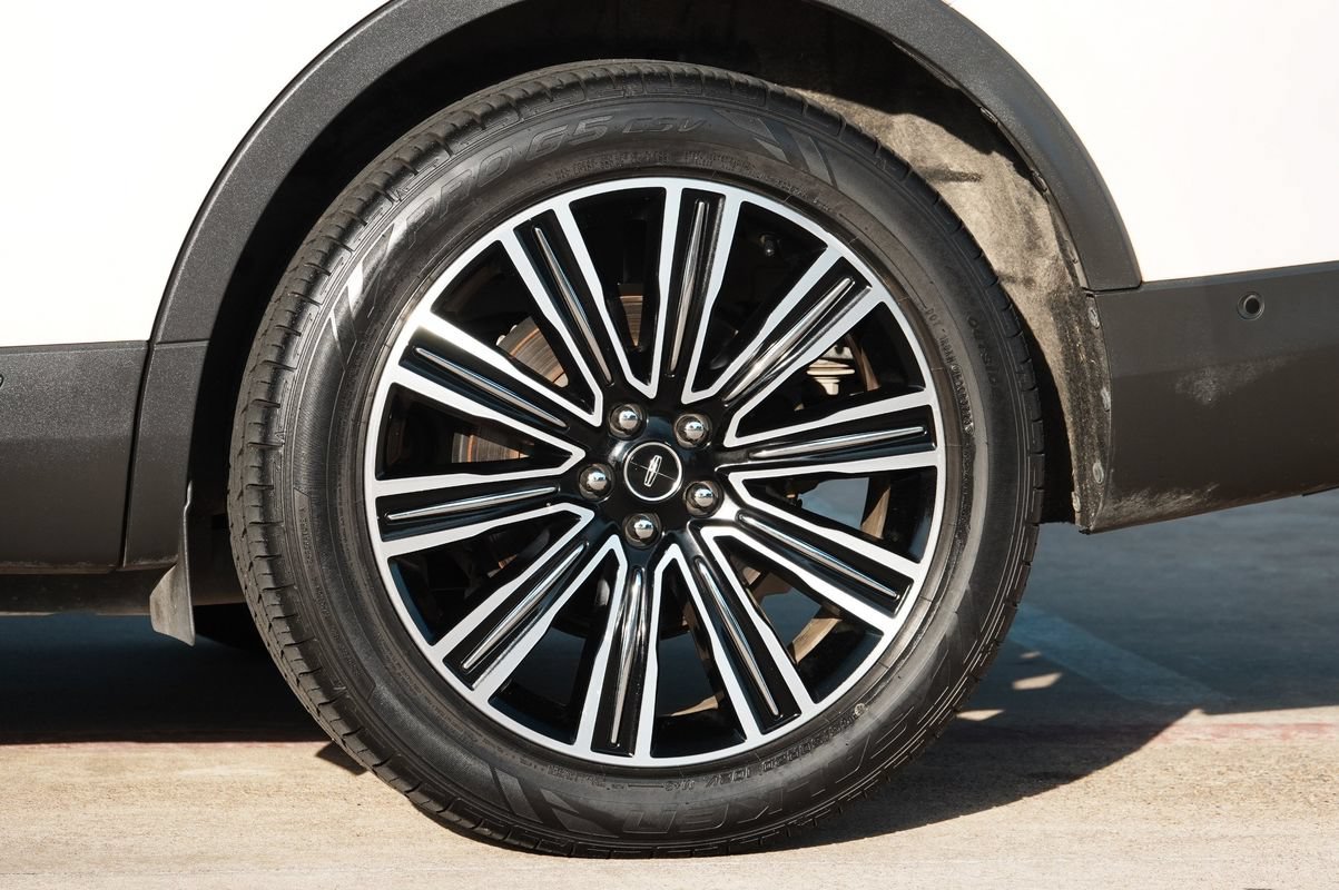 Used 2017 Lincoln MKX Black Label AWD/4WD image 27