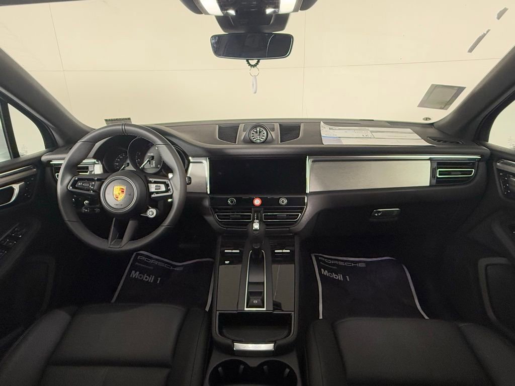 New 2026 Porsche Macan image 21