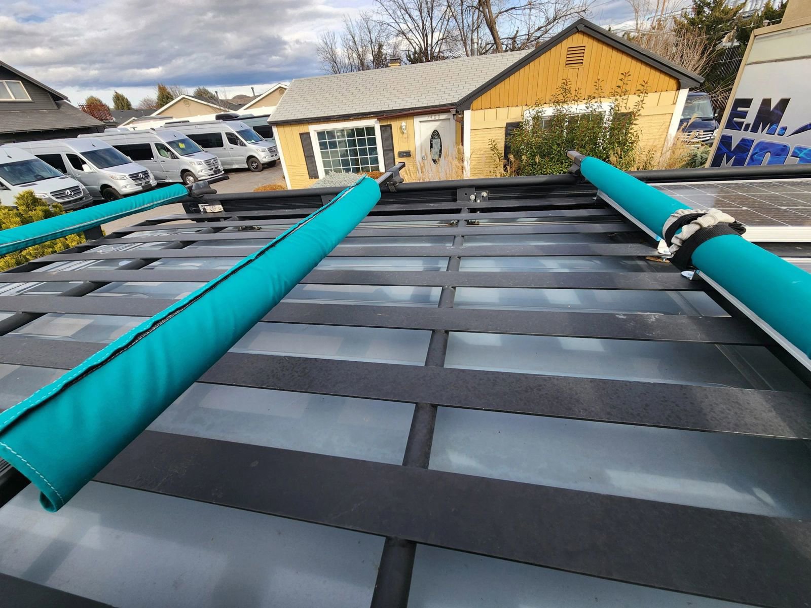 Used 2017 Mercedes-Benz Sprinter 2500 image 32