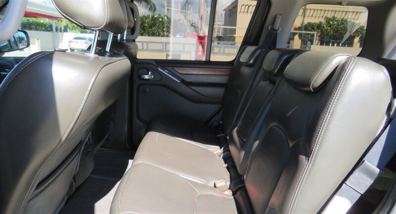 Used 2008 Nissan Pathfinder LE RWD image 14