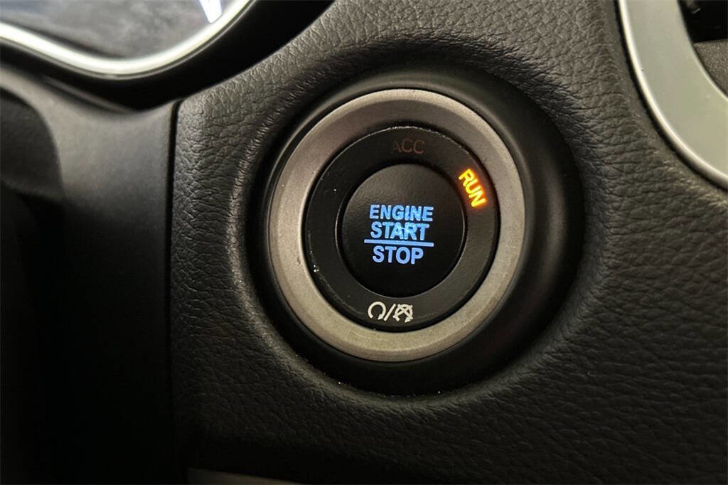 Used 2020 Dodge Durango SXT image 23