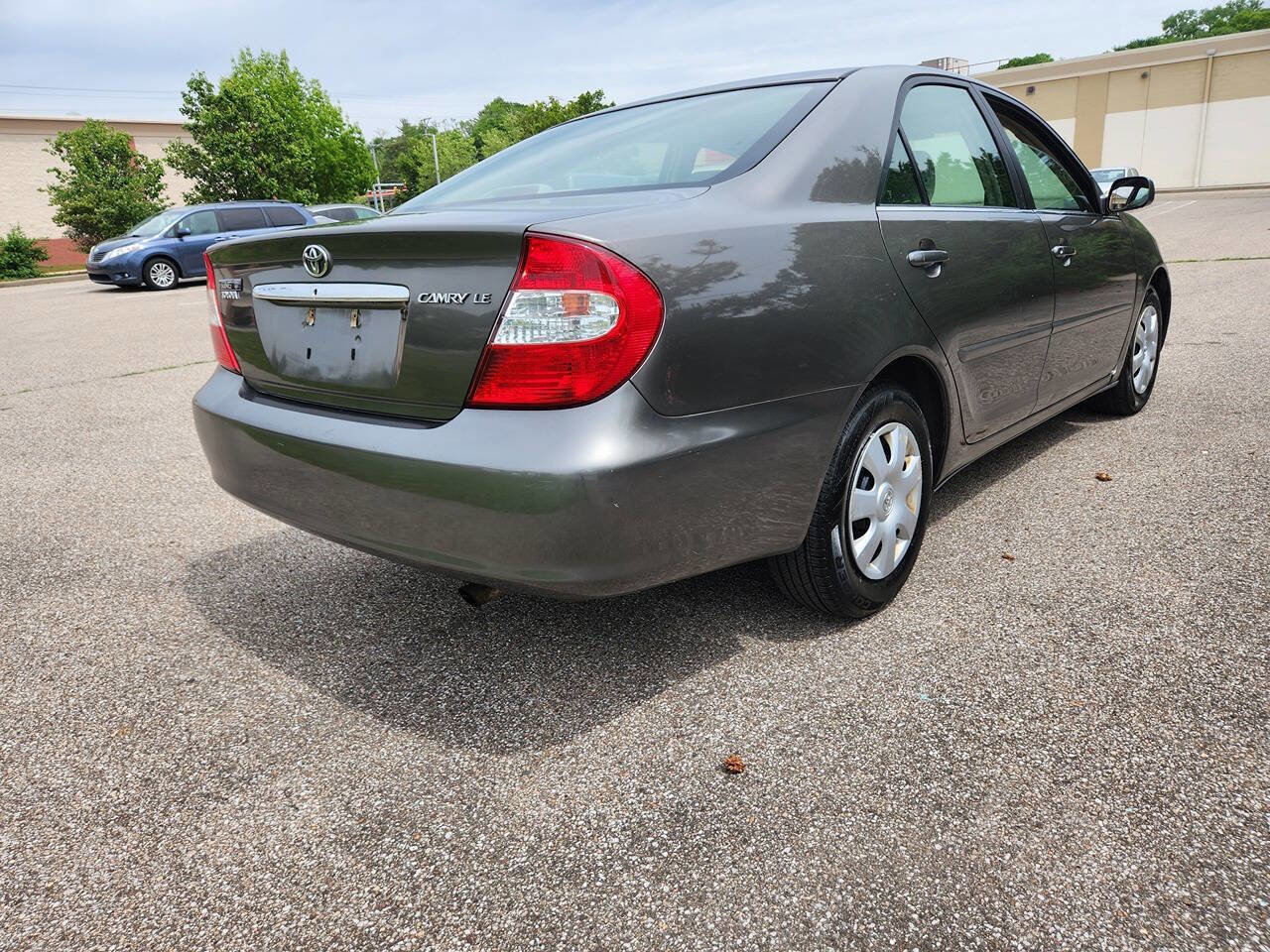Used 2004 Toyota Camry LE FWD image 13