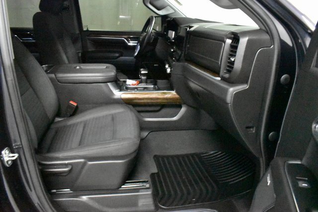 Used 2022 GMC Sierra 1500 Elevation w/ Preferred Package image 13