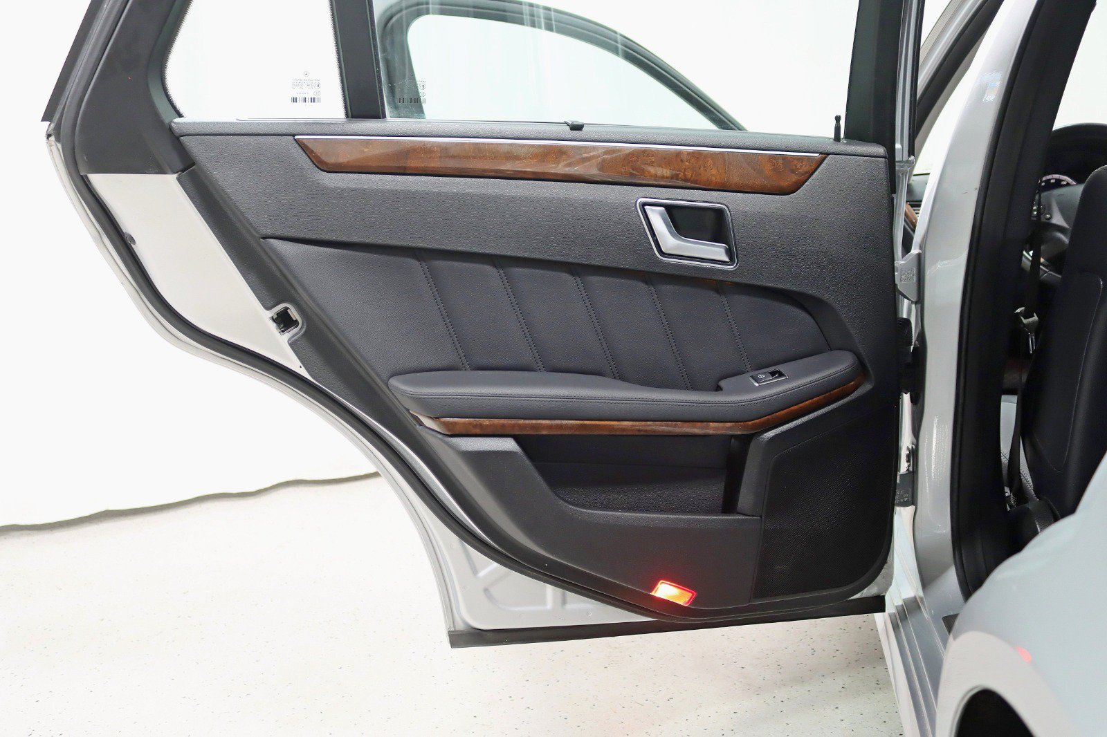 Used 2013 Mercedes-Benz E 350 4MATIC Wagon image 33