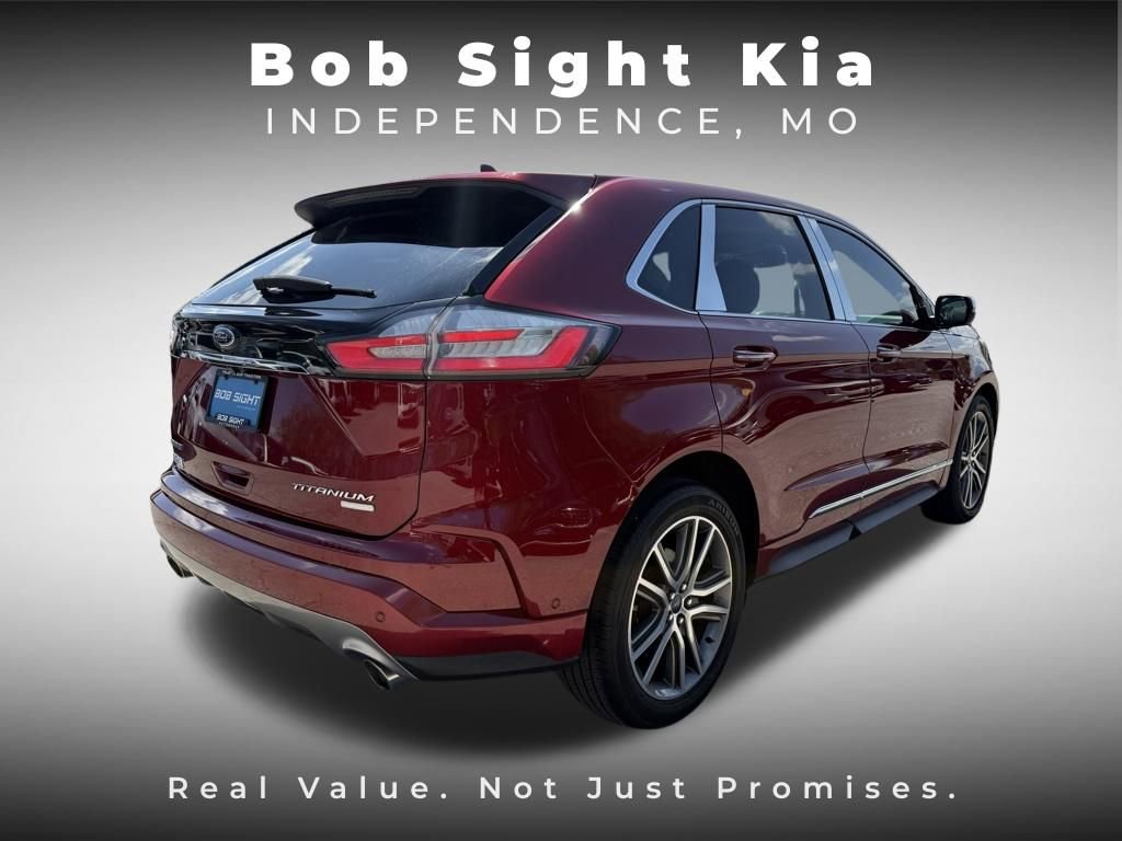Used 2019 Ford Edge Titanium w/ Equipment Group 301A FWD image 19
