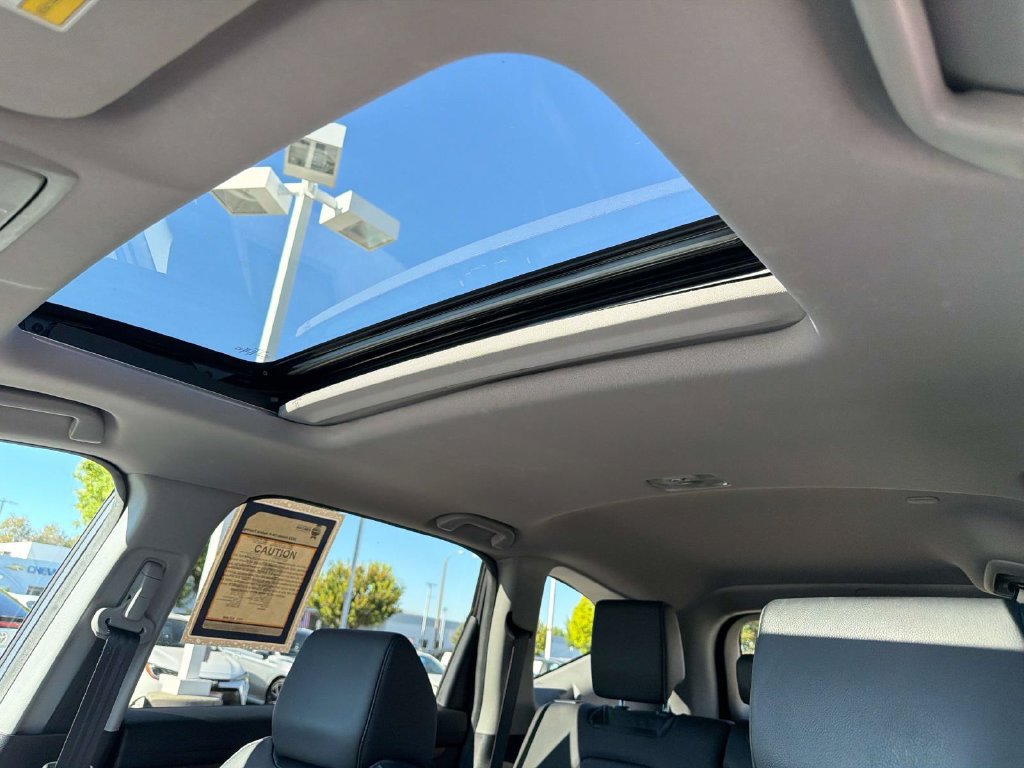 Used 2022 Honda CR-V Touring image 9