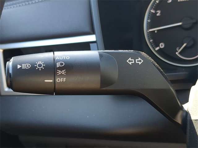 New 2025 Mitsubishi Outlander ES image 28