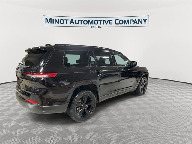 Certified 2024 Jeep Grand Cherokee L Limited w/ Black Appearance Package image 8