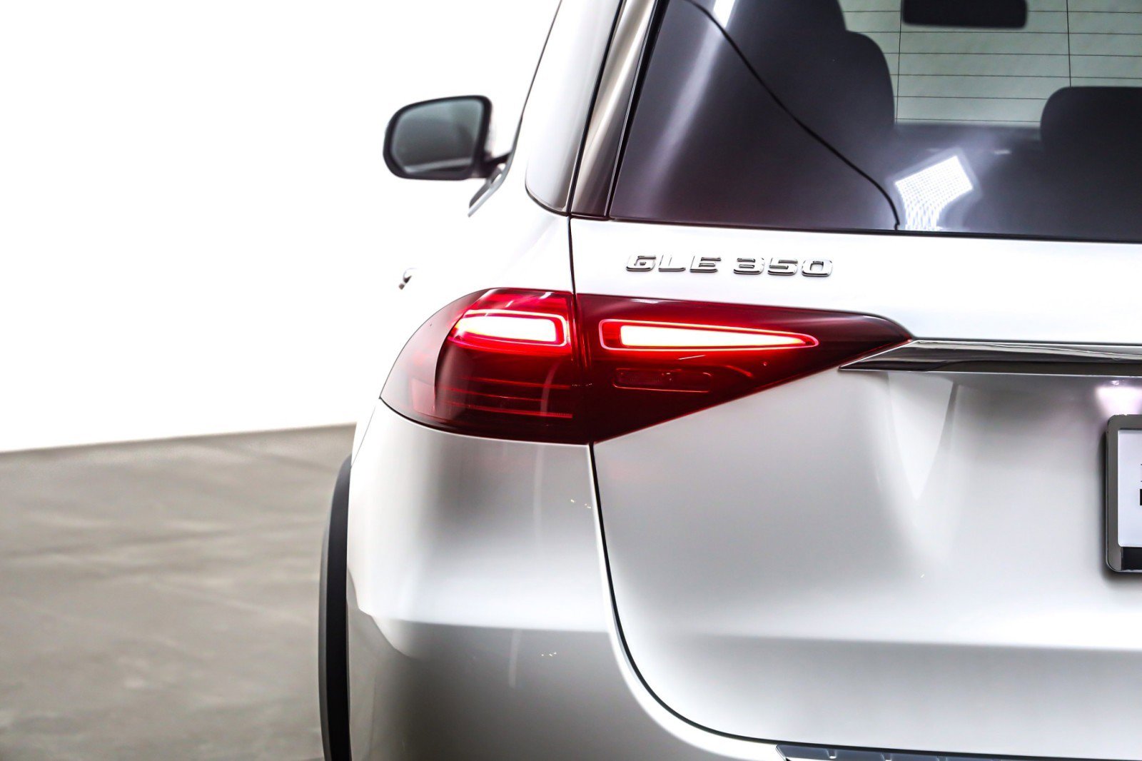 Certified 2025 Mercedes-Benz GLE 350 4MATIC image 16