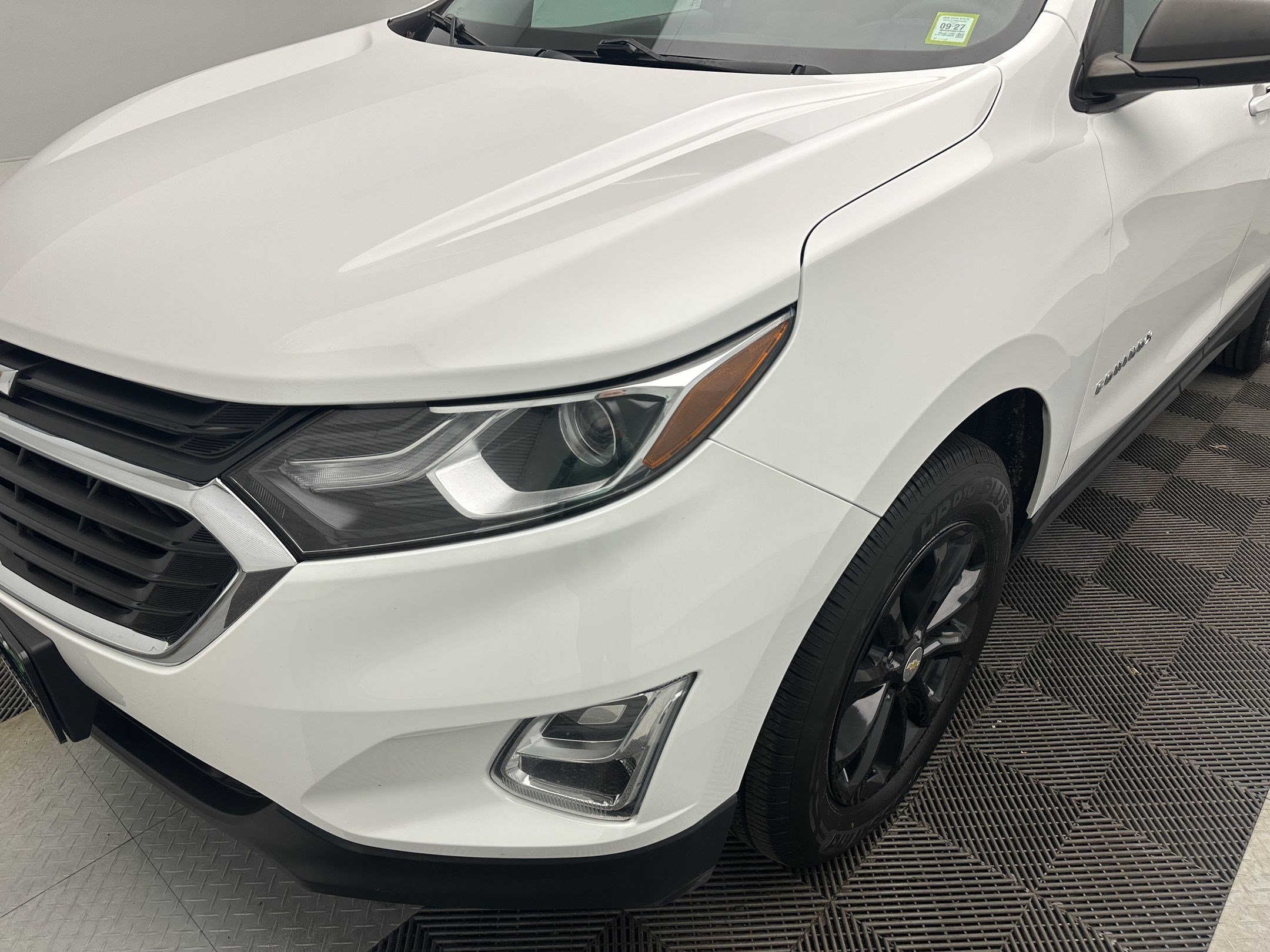 Certified 2021 Chevrolet Equinox LS AWD/4WD image 11
