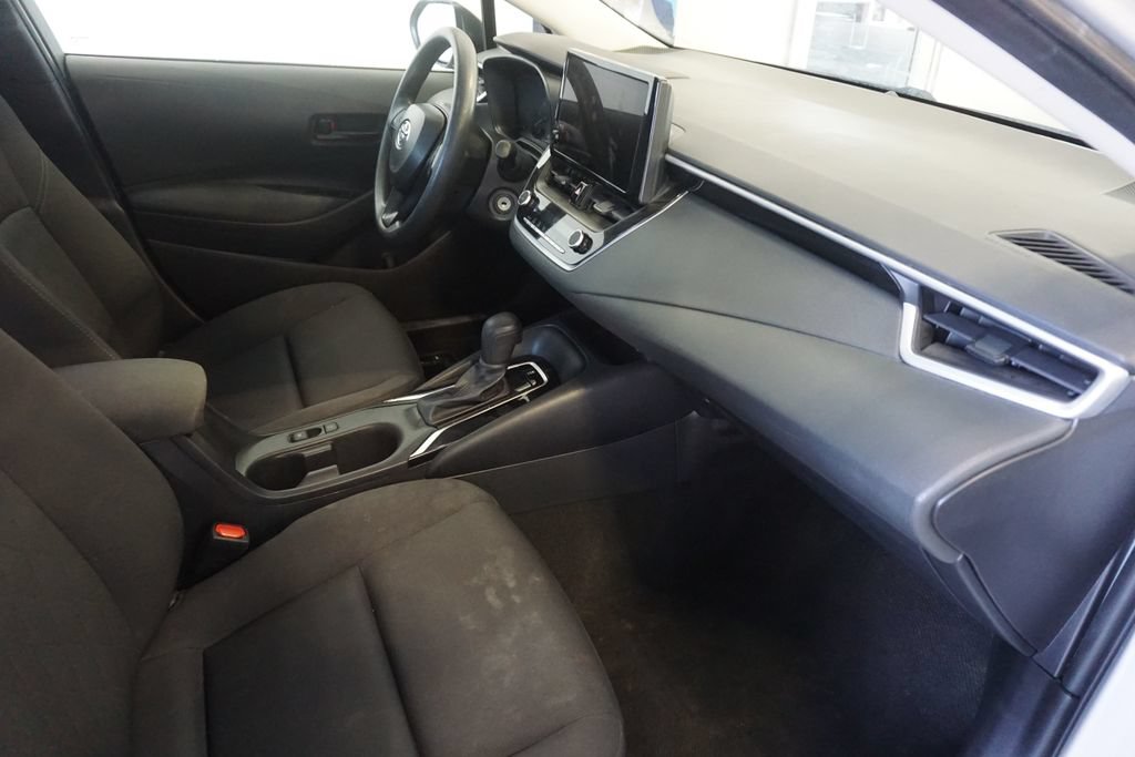 Used 2024 Toyota Corolla LE FWD image 20