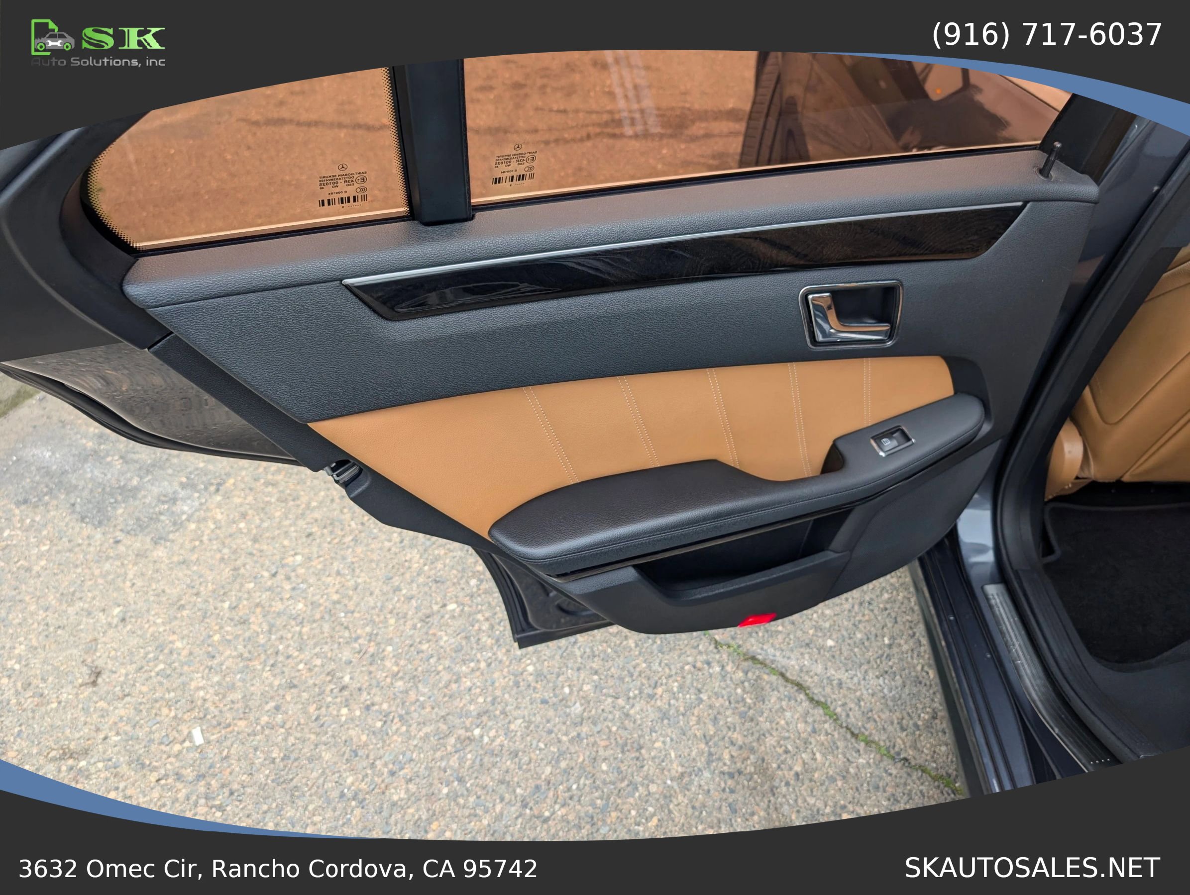 Used 2010 Mercedes-Benz E 550 Sedan image 37